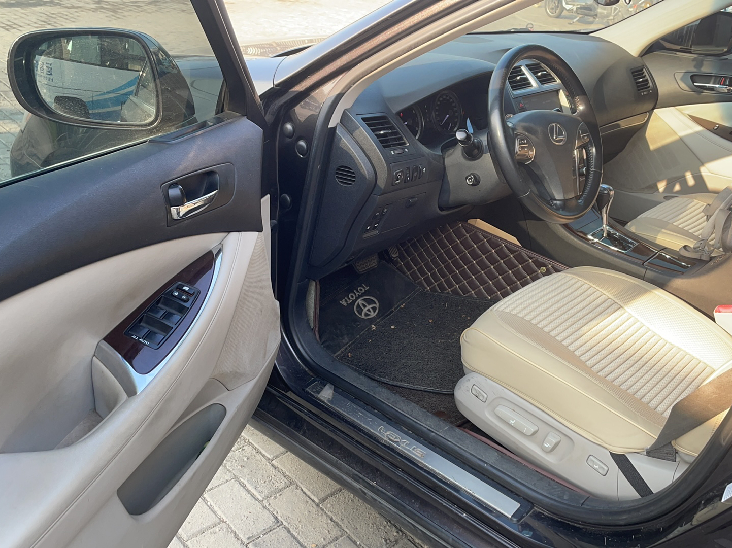 雷克萨斯ES 2010款 240 典雅版