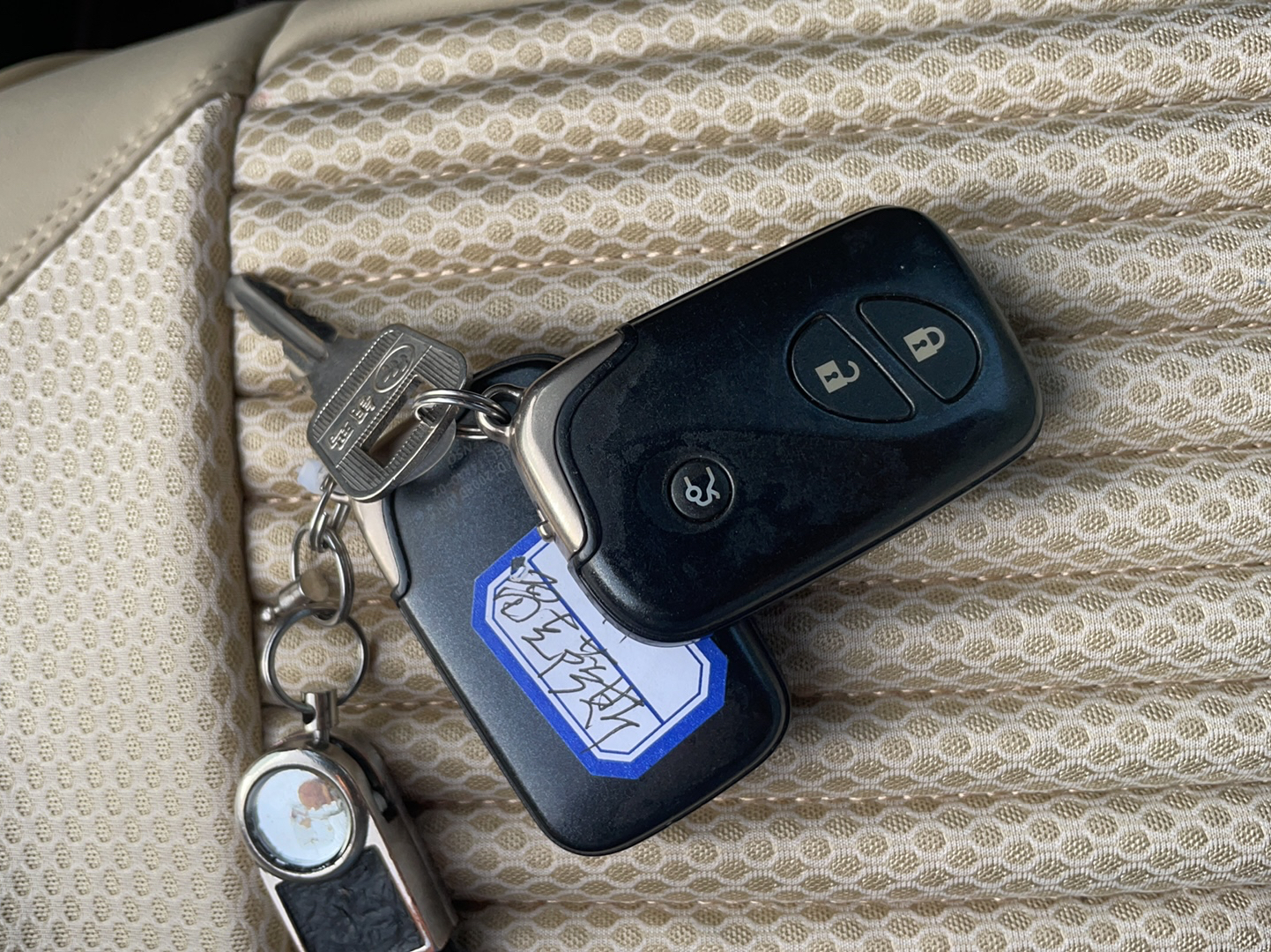 雷克萨斯ES 2010款 240 典雅版