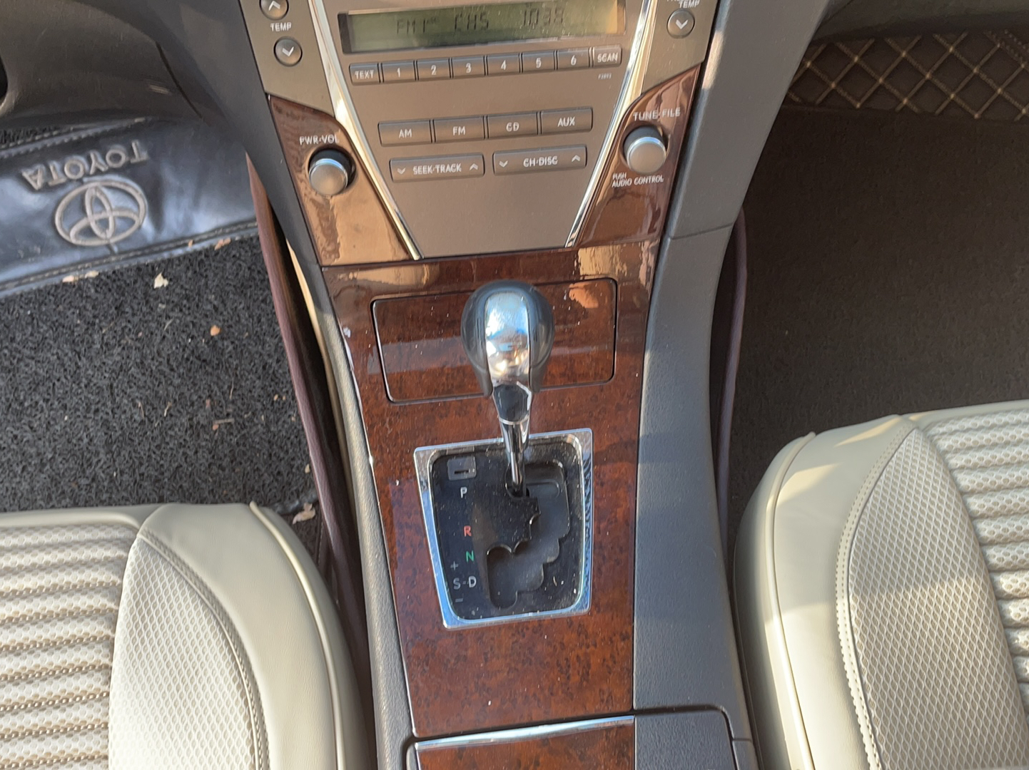 雷克萨斯ES 2010款 240 典雅版