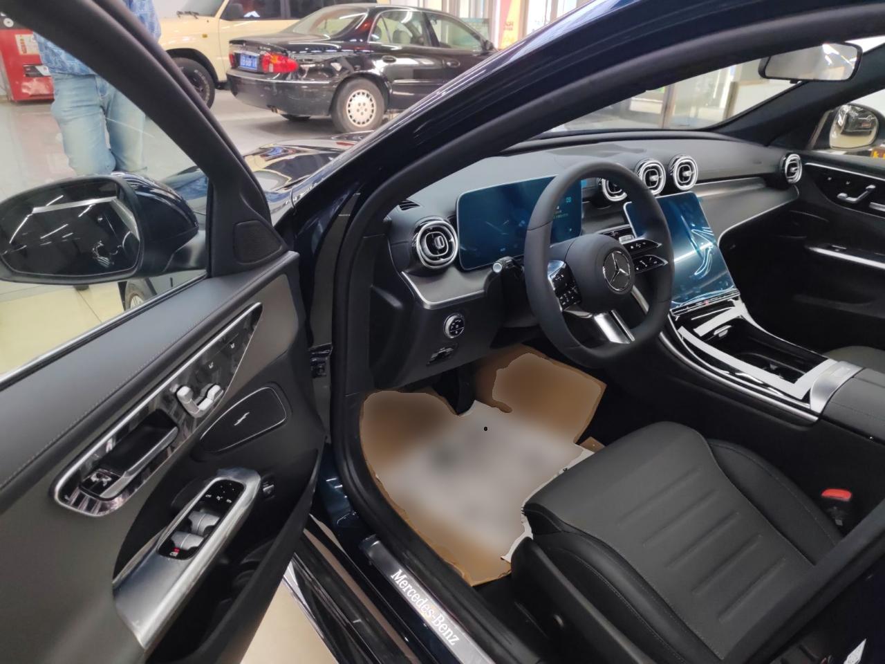 奔驰C级 2022款 C 260 L 运动版 4MATIC