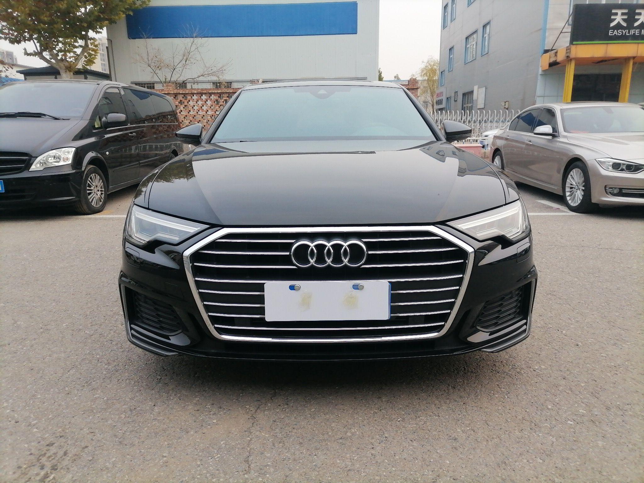 奥迪A6L 2022款 45 TFSI 臻选动感型