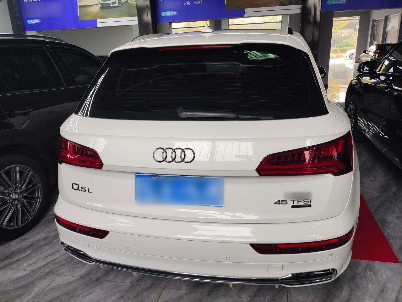 奥迪Q5L 2018款 45 TFSI 尊享运动型 国V