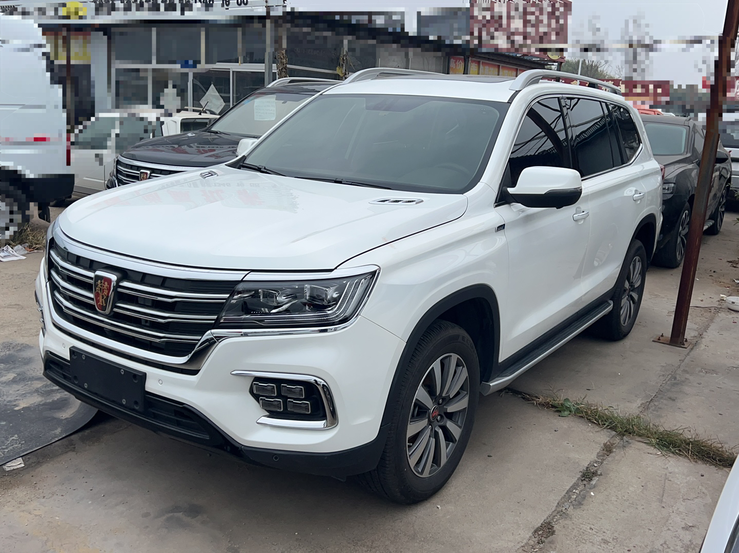 荣威RX8 2019款 30T 智联网两驱超群旗舰版