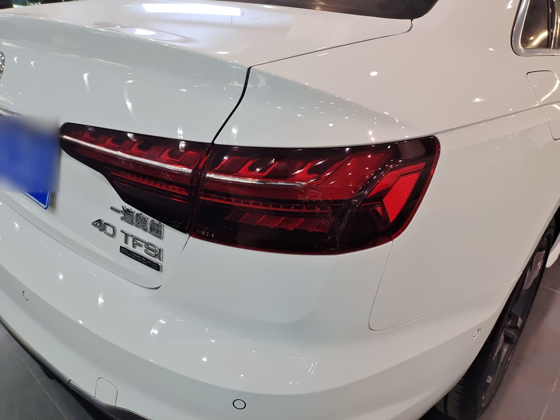 奥迪A4L 2020款 40 TFSI quattro 豪华动感型