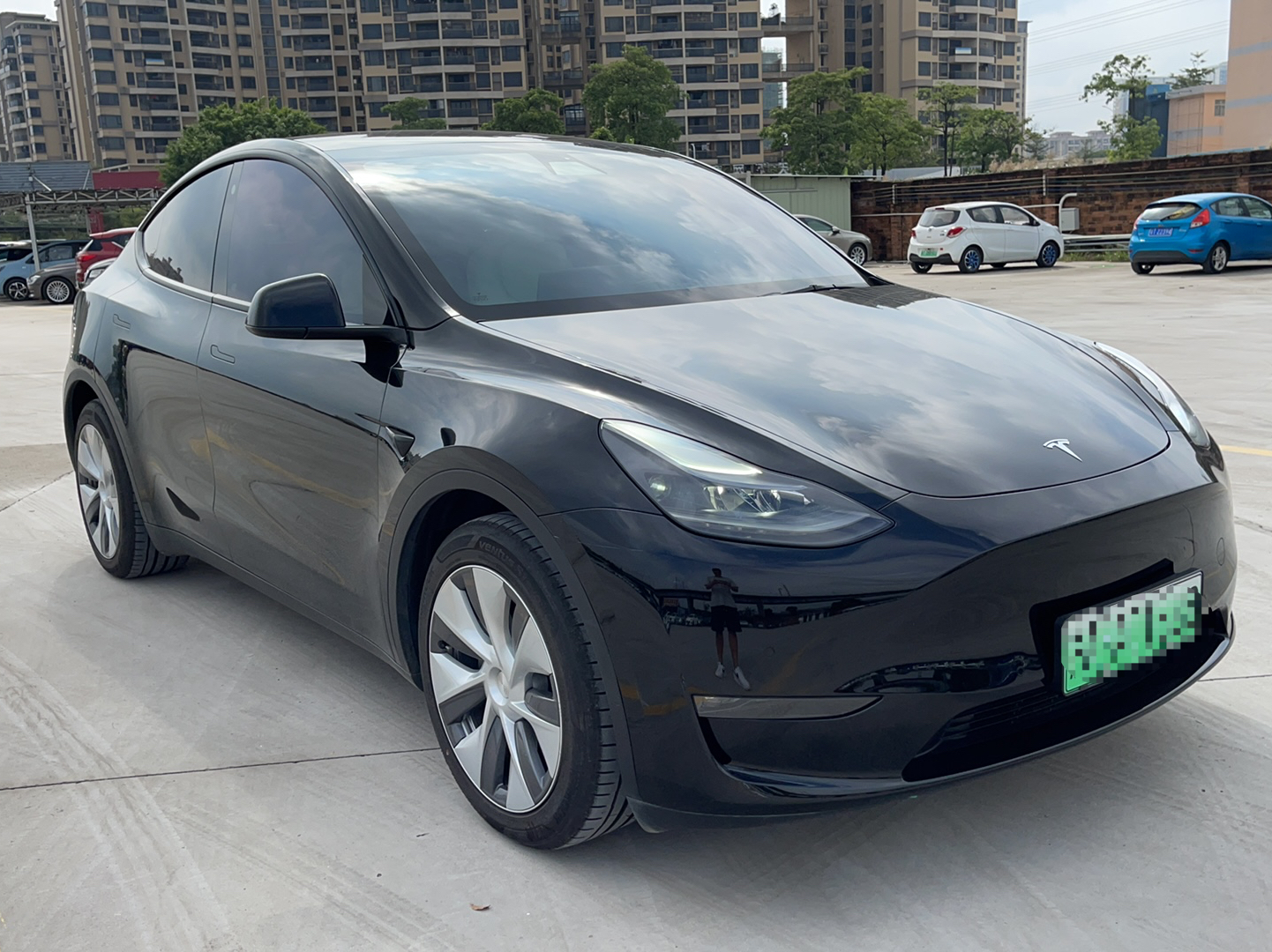 特斯拉 Model Y 2021款 标准续航后驱版