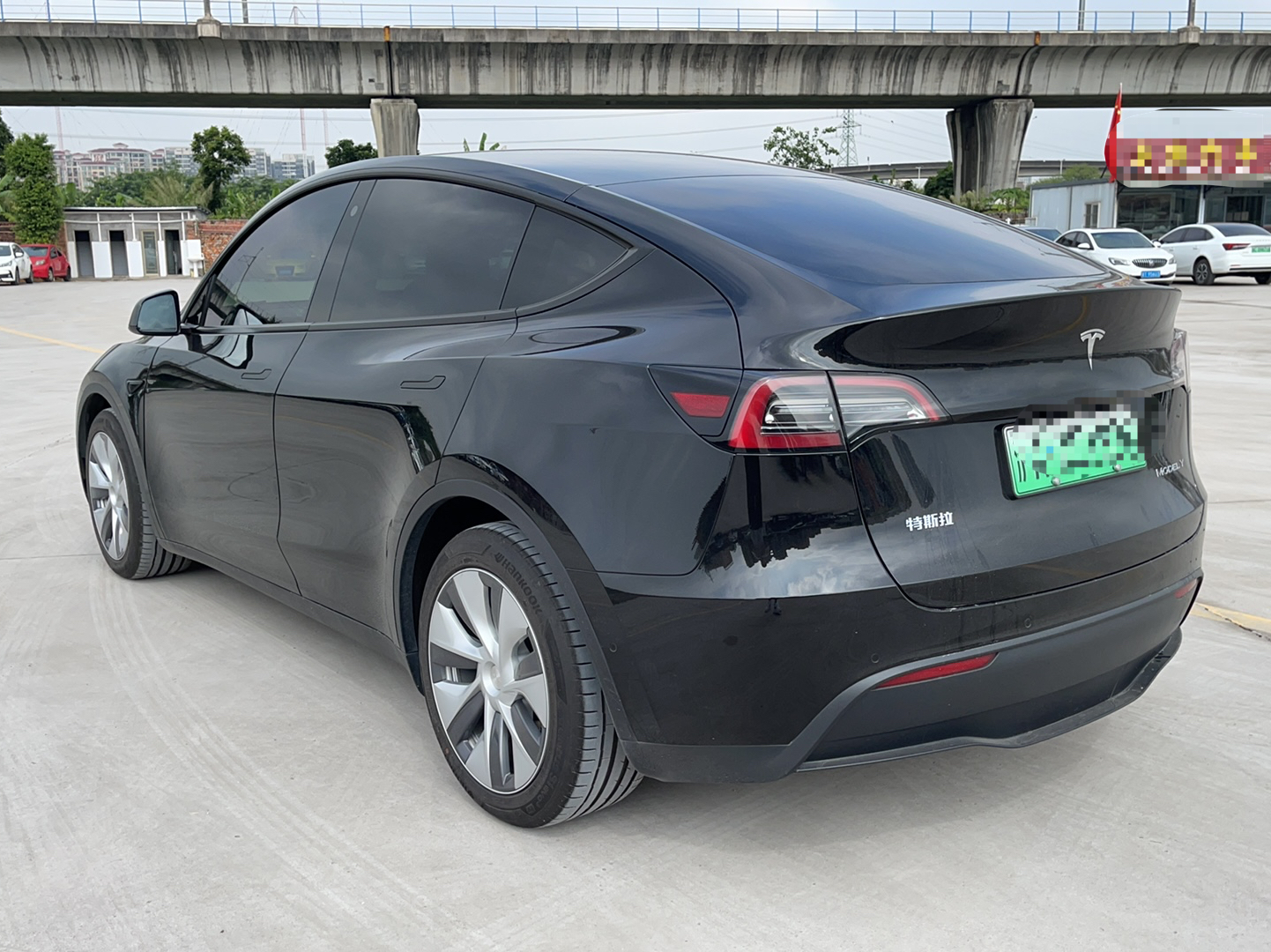 特斯拉 Model Y 2021款 标准续航后驱版