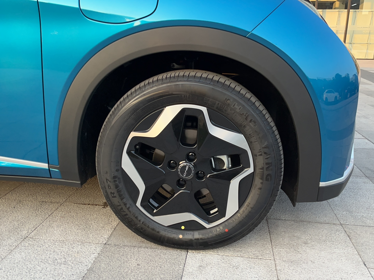 比亚迪 海豚 2021款 405km 时尚版