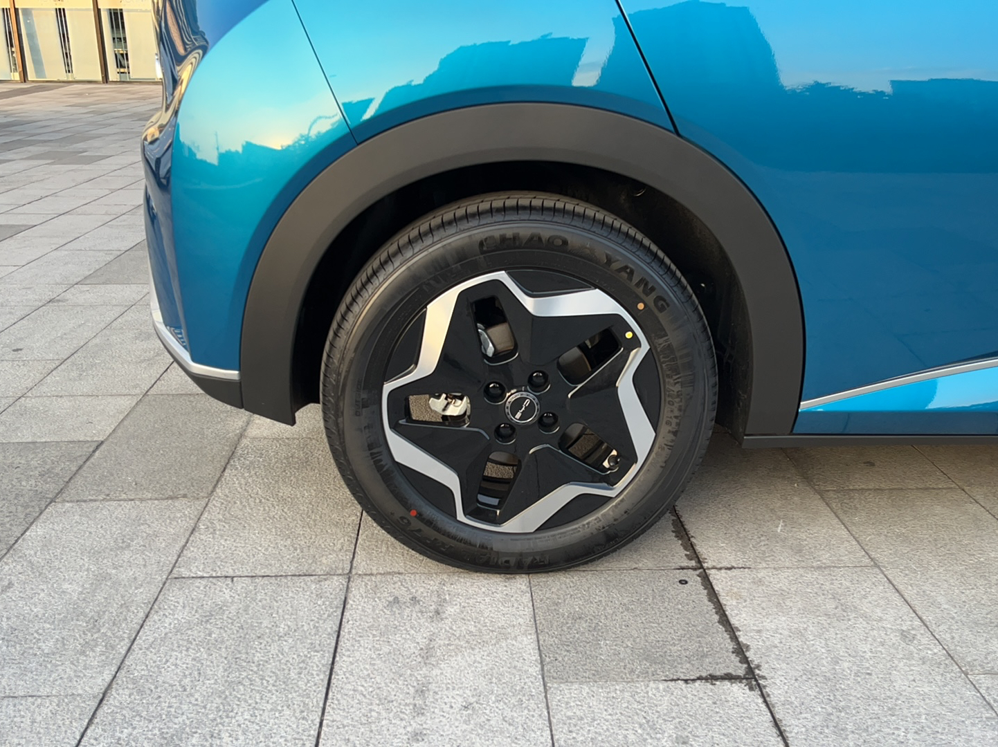 比亚迪 海豚 2021款 405km 时尚版