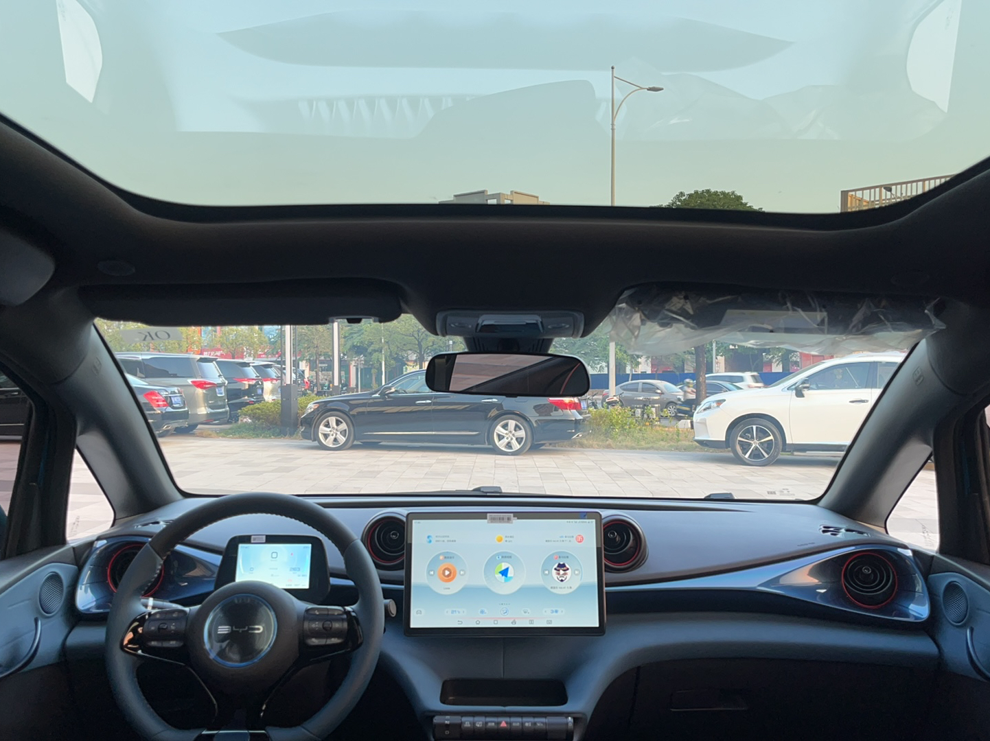 比亚迪 海豚 2021款 405km 时尚版