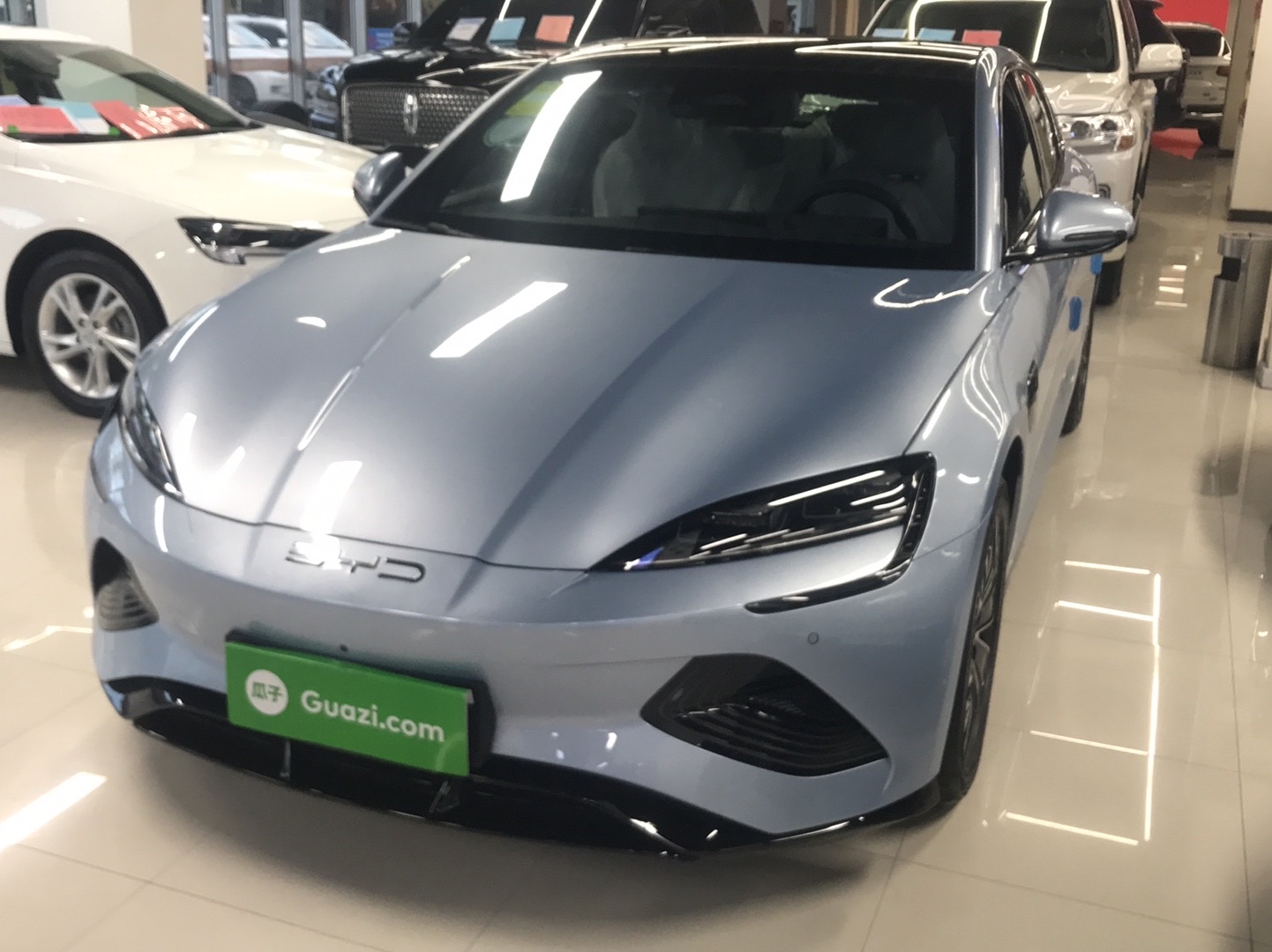 比亚迪 海豹 2022款 550km 标准续航后驱版尊贵型