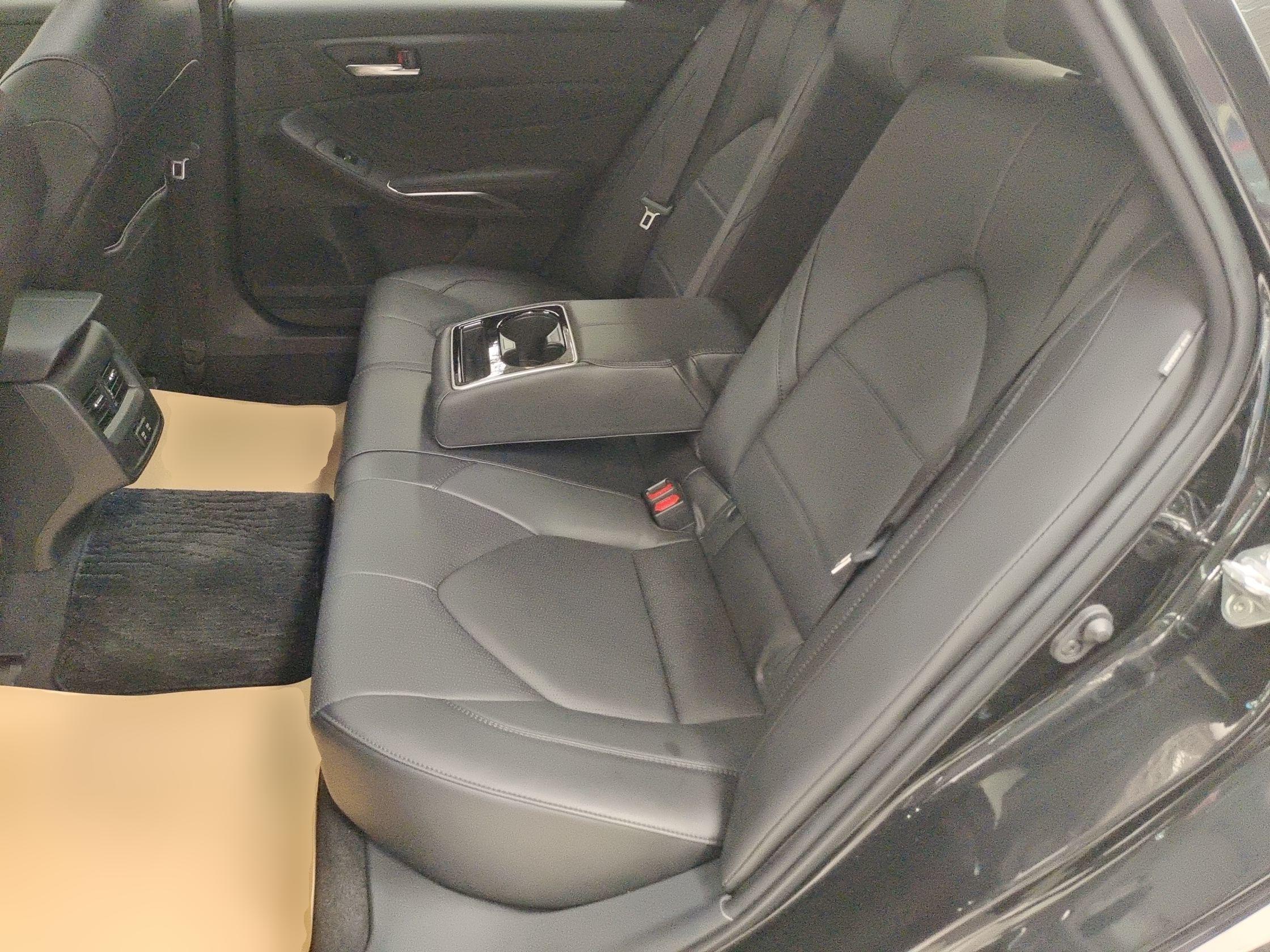 丰田 亚洲龙 2019款 2.0L 豪华版