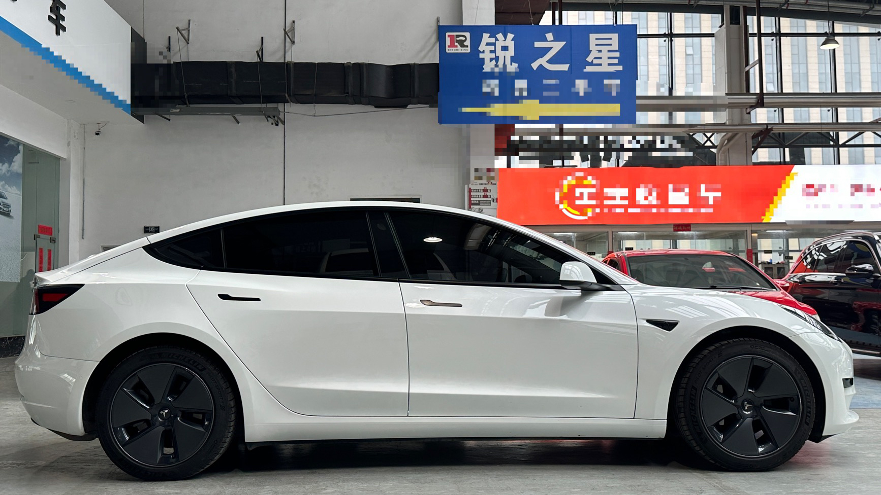 特斯拉 Model 3 2021款 标准续航后驱升级版 3D6