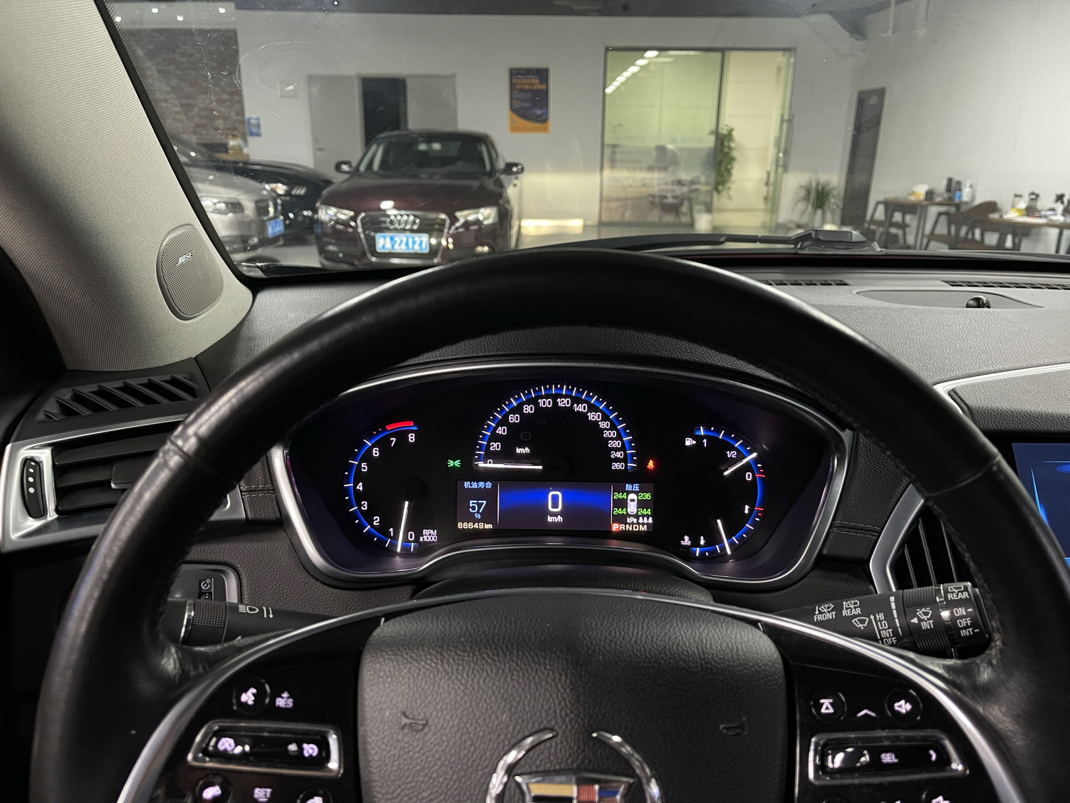 凯迪拉克SRX 2015款 3.0L 领先型(进口)