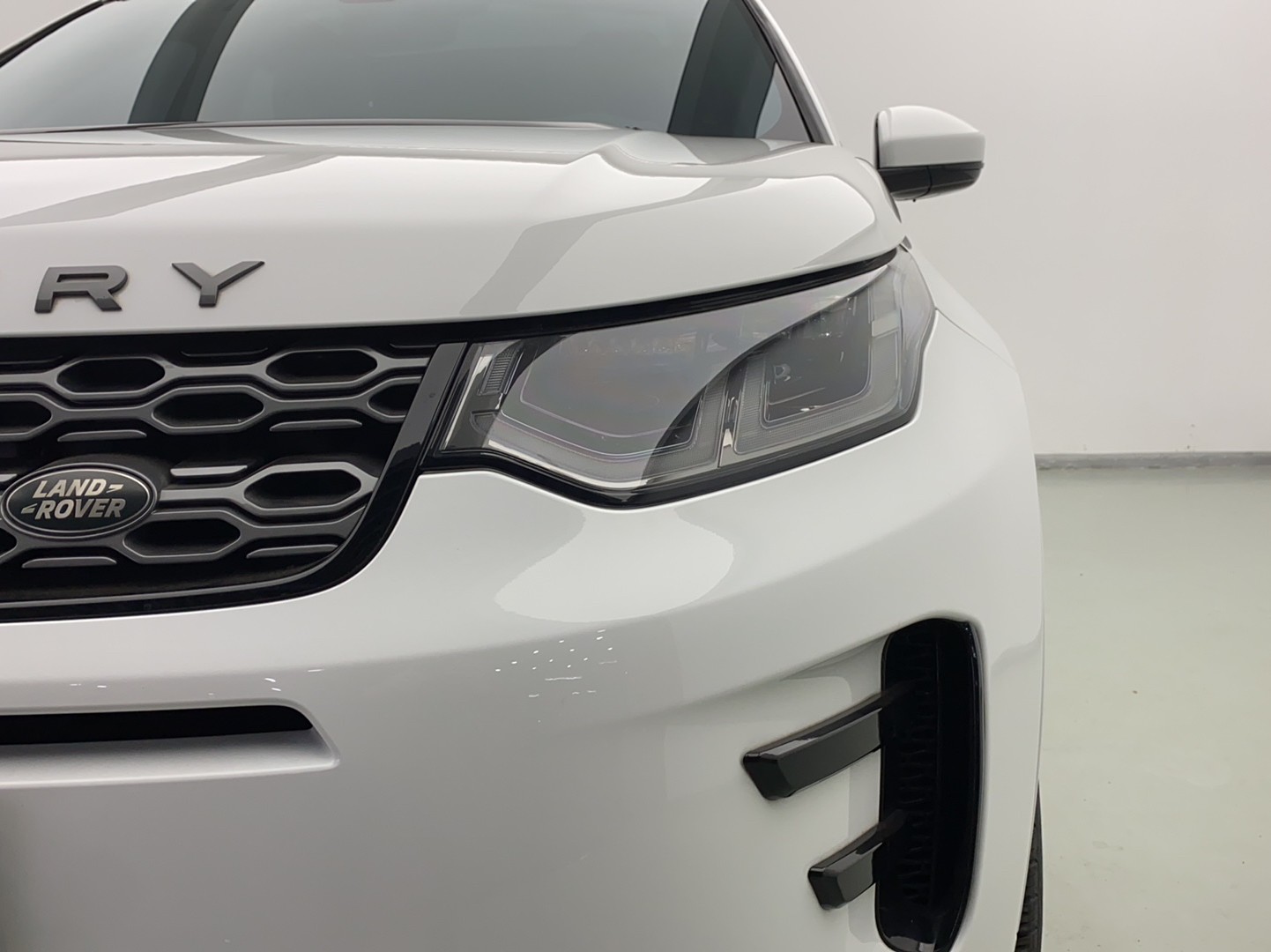 路虎 发现运动版 2020款 249PS R-Dynamic 性能版