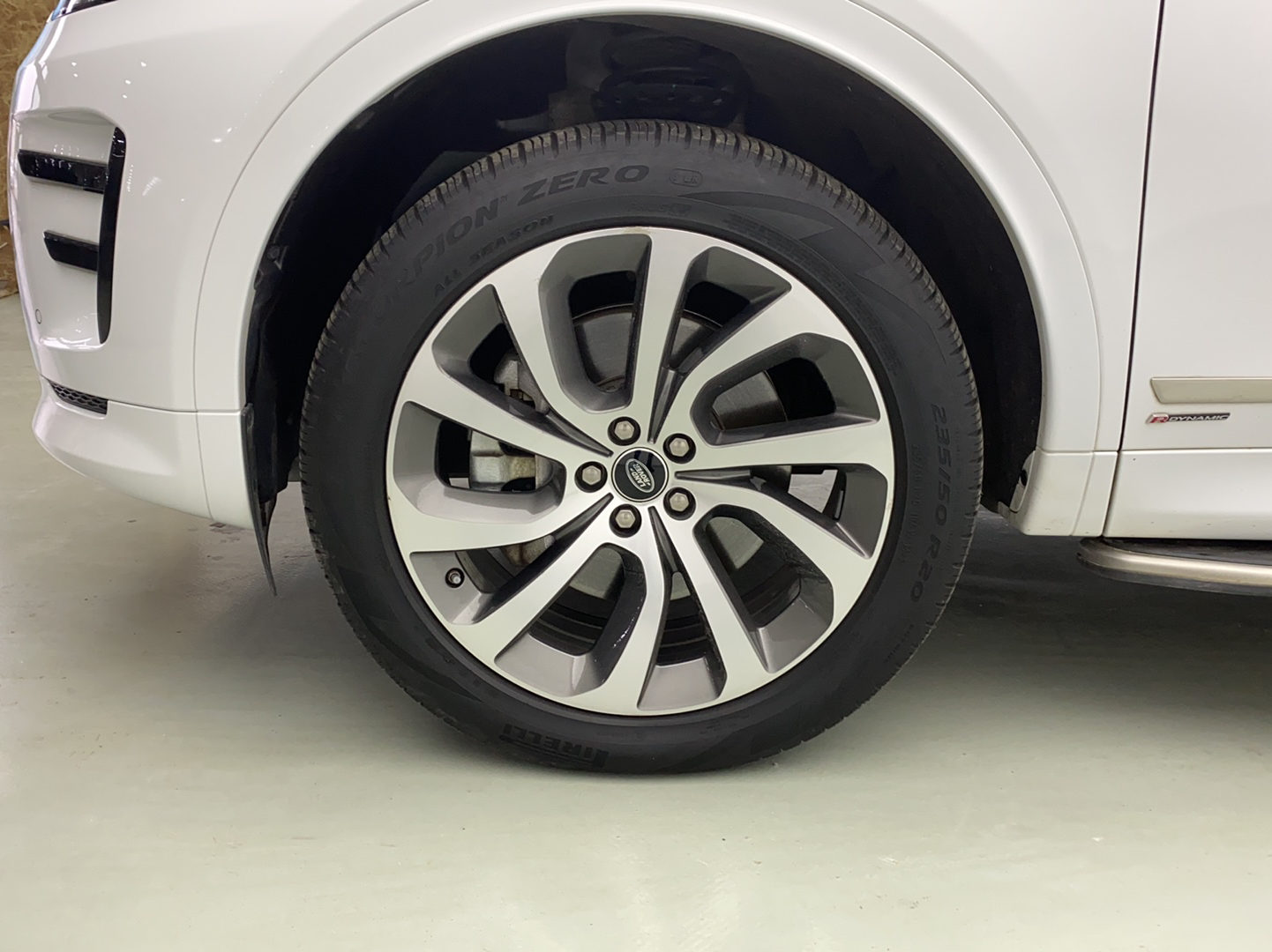 路虎 发现运动版 2020款 249PS R-Dynamic 性能版