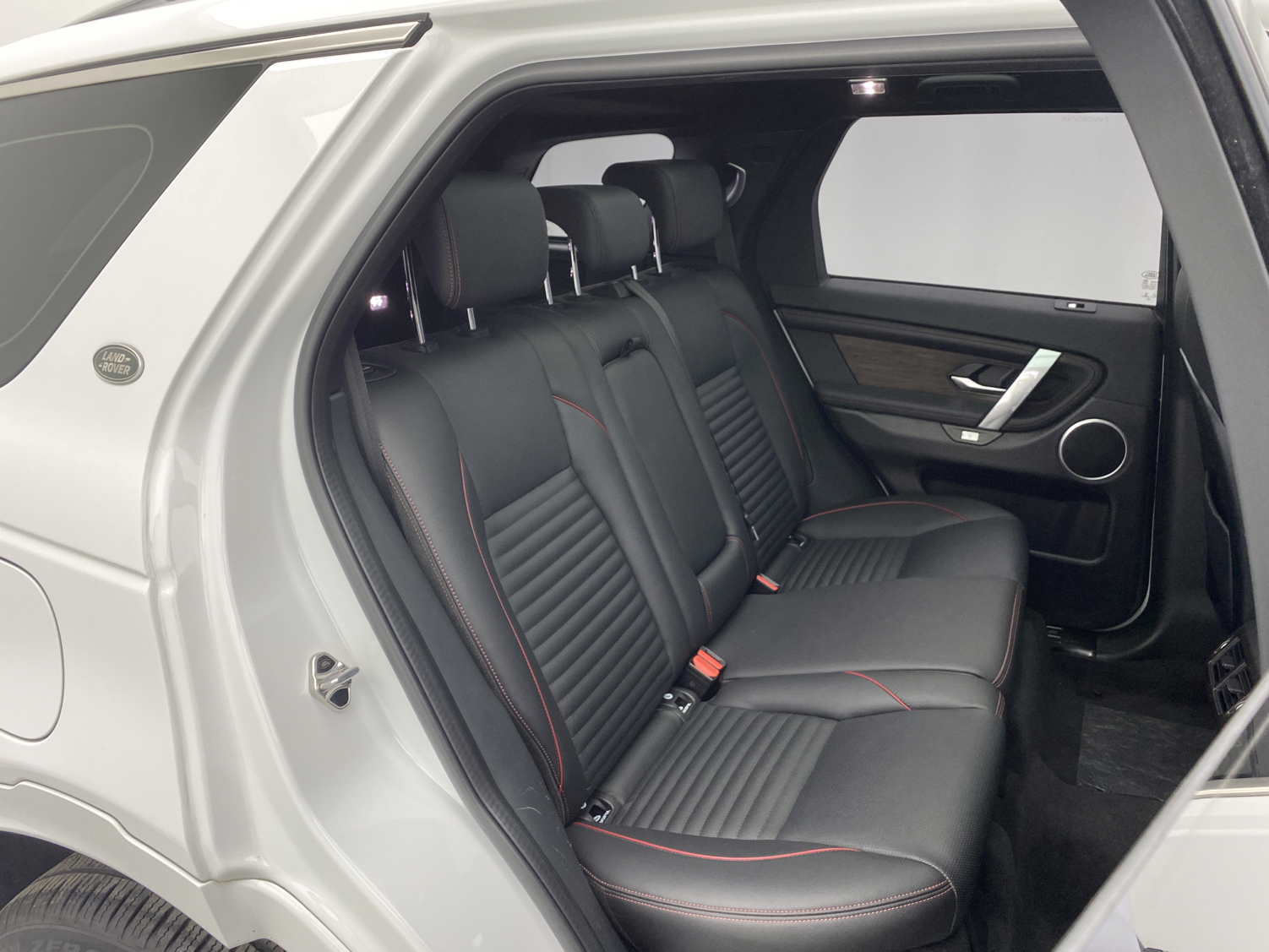 路虎 发现运动版 2020款 249PS R-Dynamic 性能版