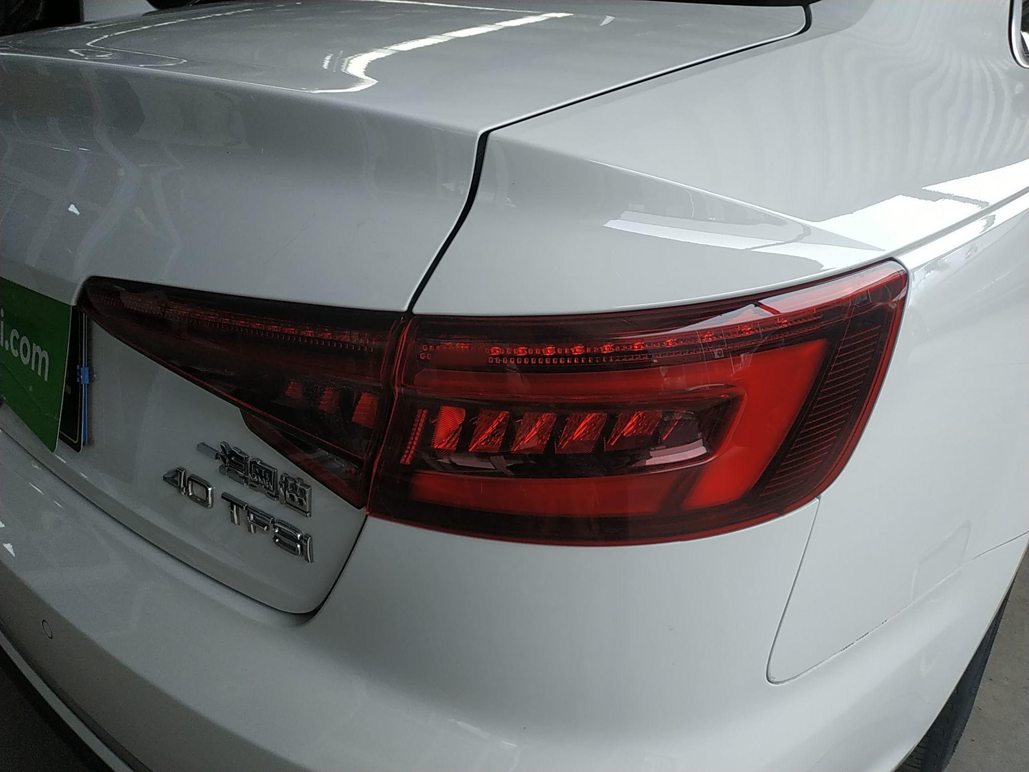 奥迪A4L 2019款 40 TFSI 进取型 国V