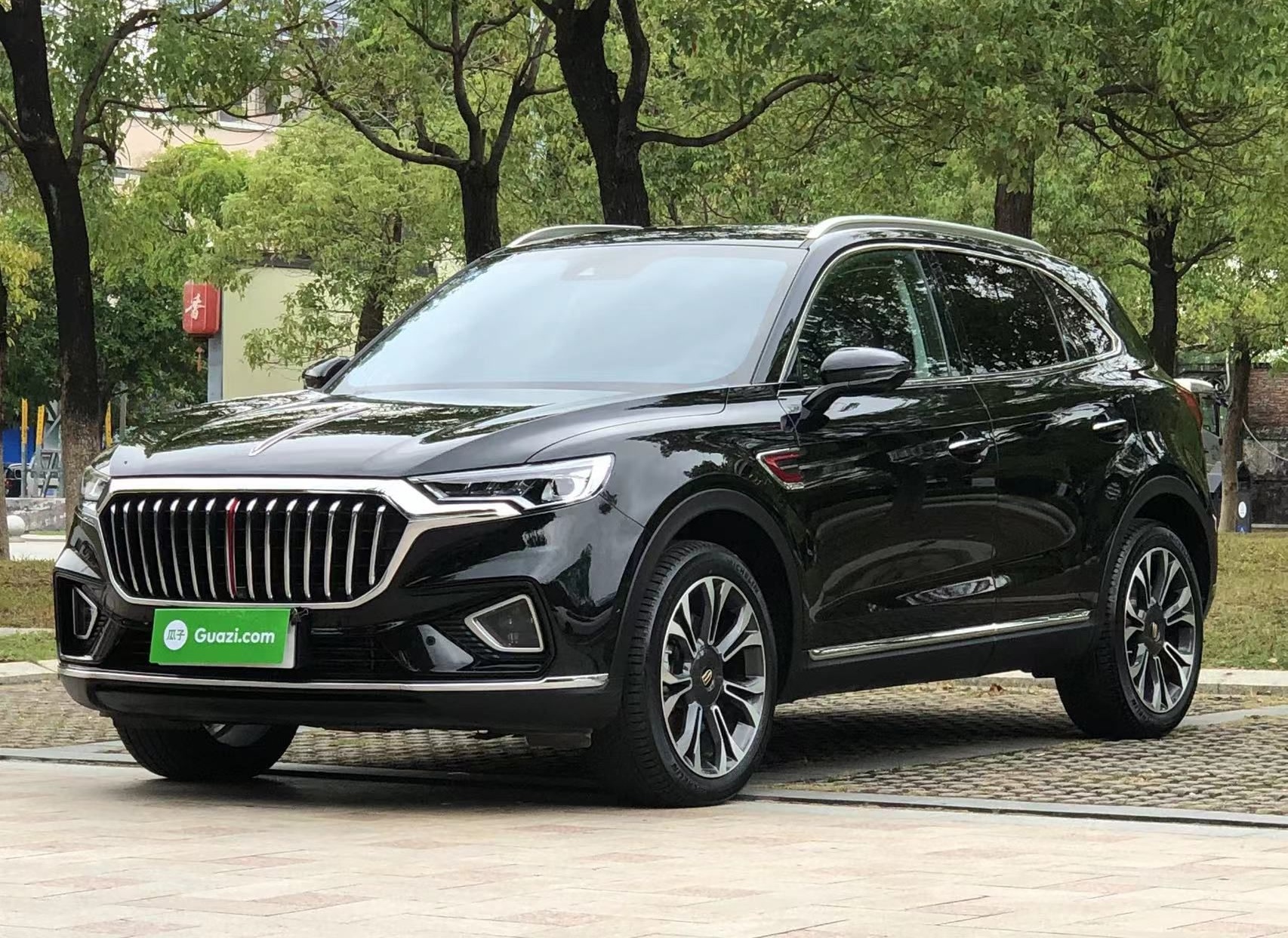 红旗HS5 2019款 2.0T 智联旗领四驱版