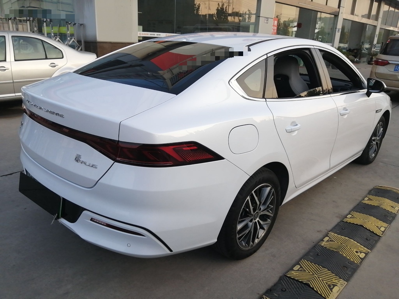 比亚迪 秦PLUS 2021款 EV 500KM 豪华型