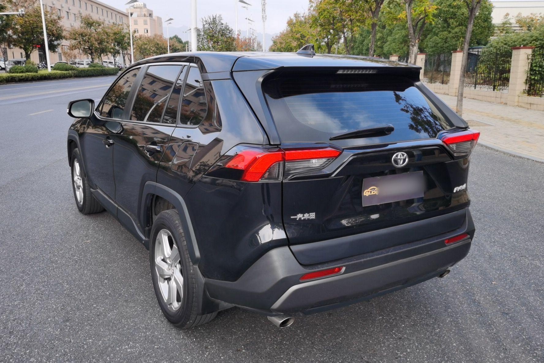 丰田 RAV4 2020款 2.0L CVT两驱风尚版