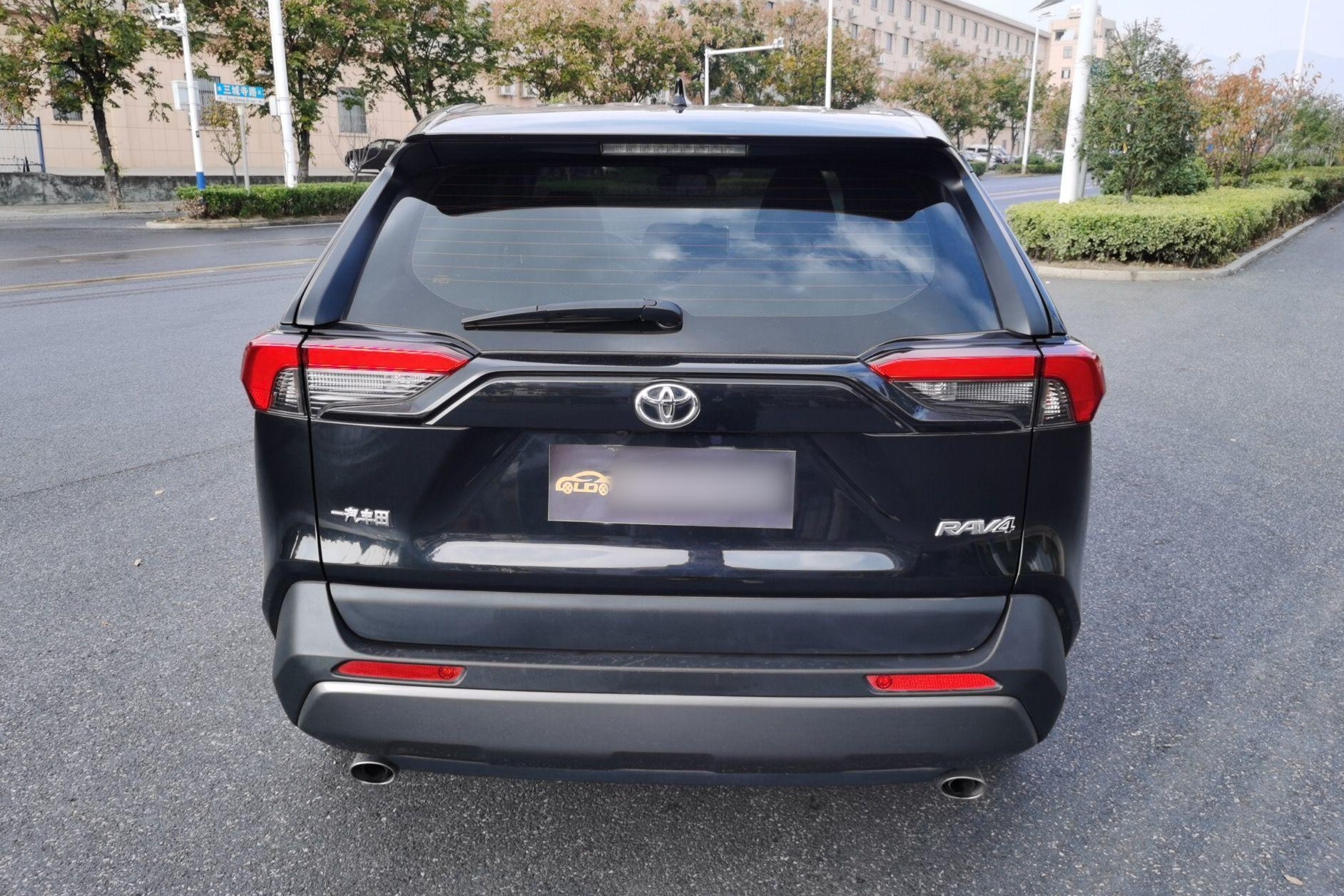 丰田 RAV4 2020款 2.0L CVT两驱风尚版