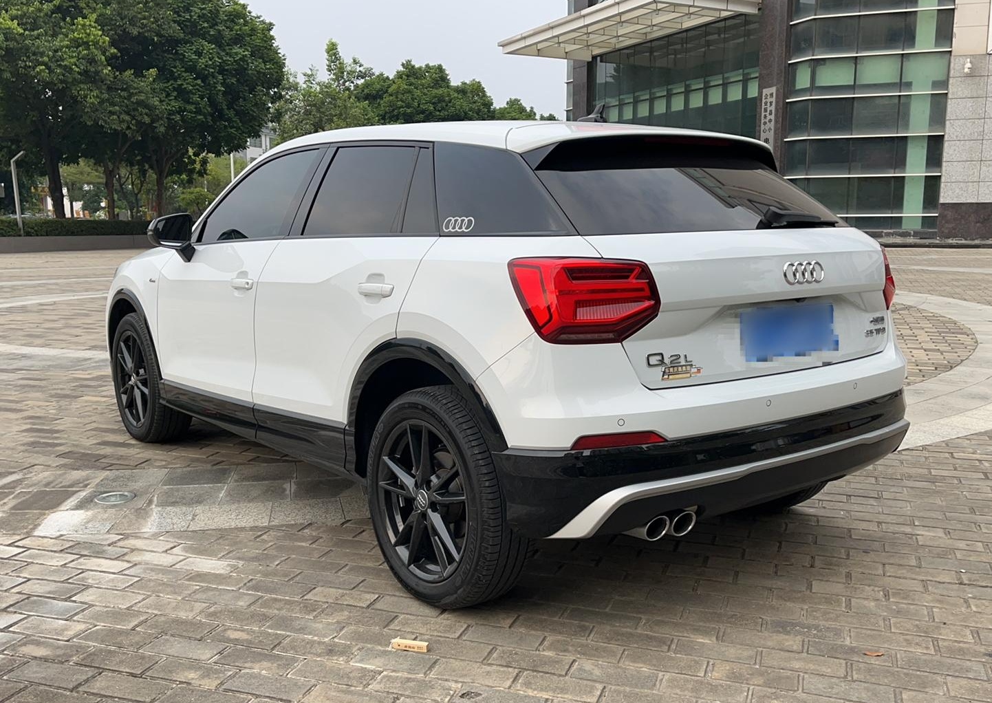 奥迪Q2L 2020款 35 TFSI 进取动感型