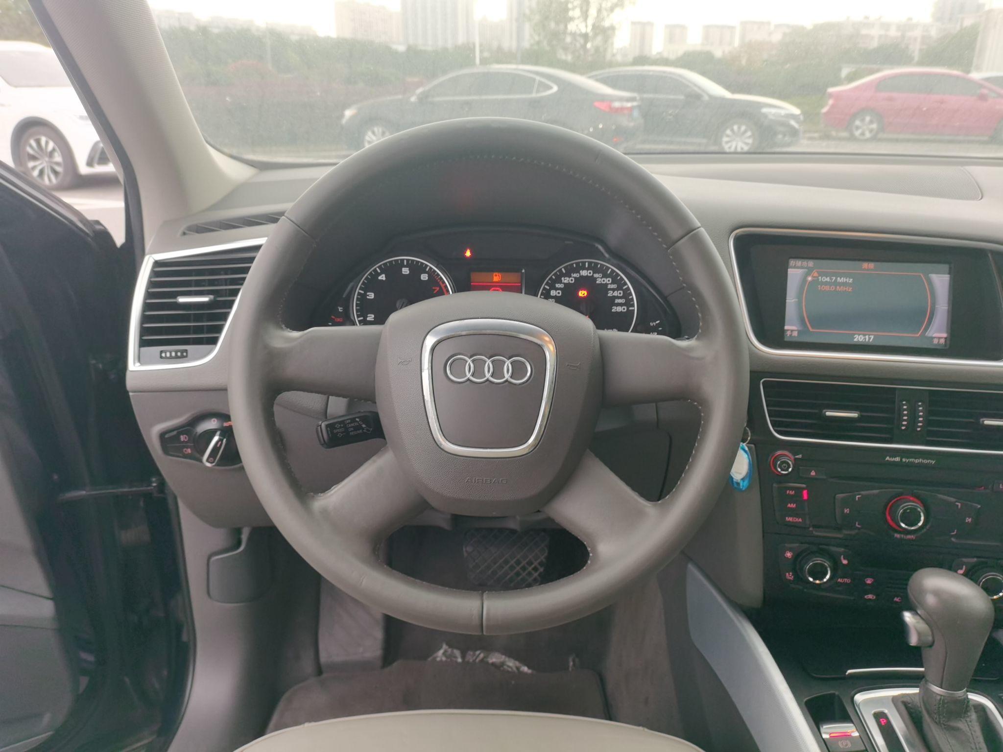 奥迪Q5 2011款 2.0TFSI 技术型