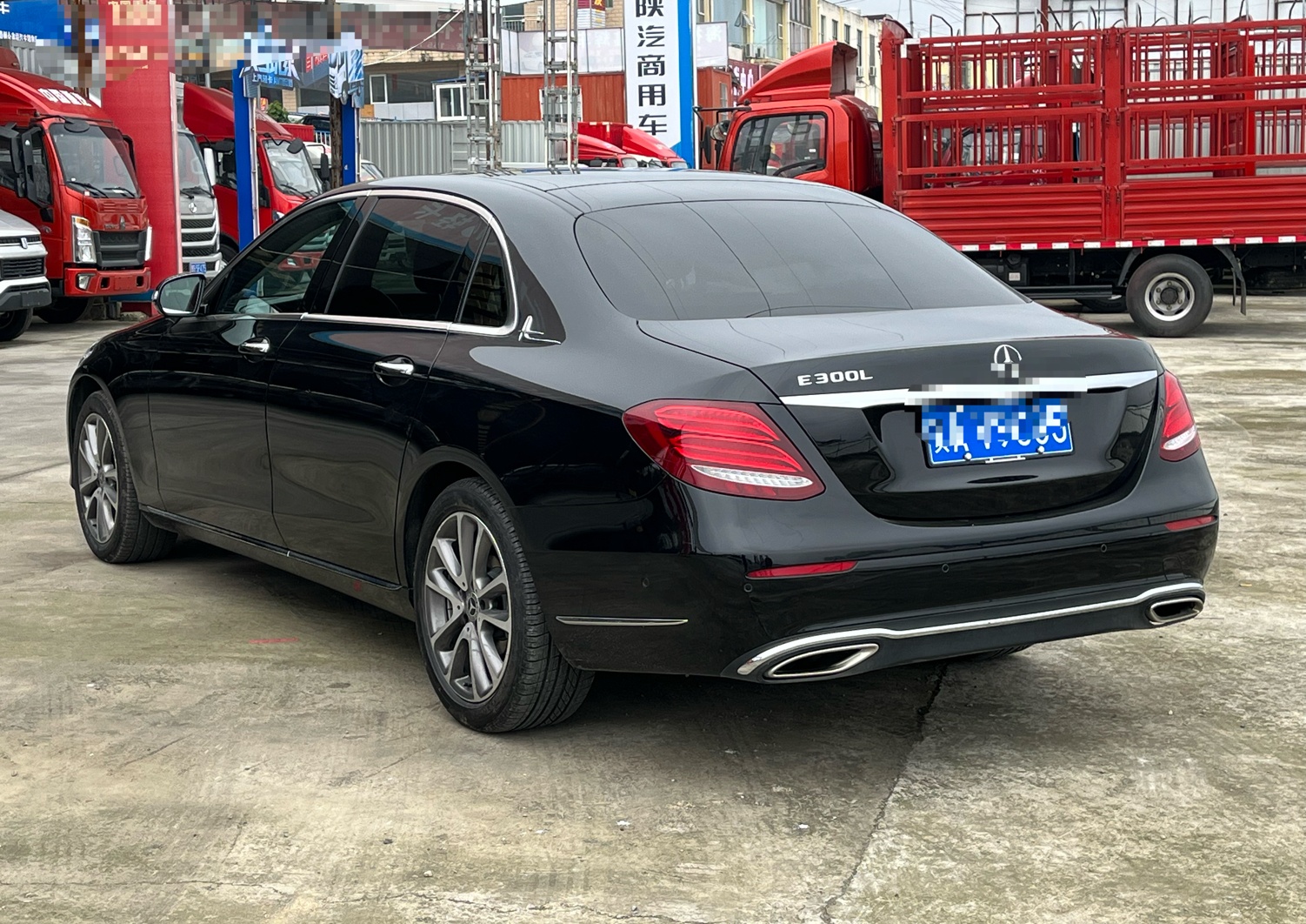 奔驰E级 2018款 改款 E 300 L 时尚型