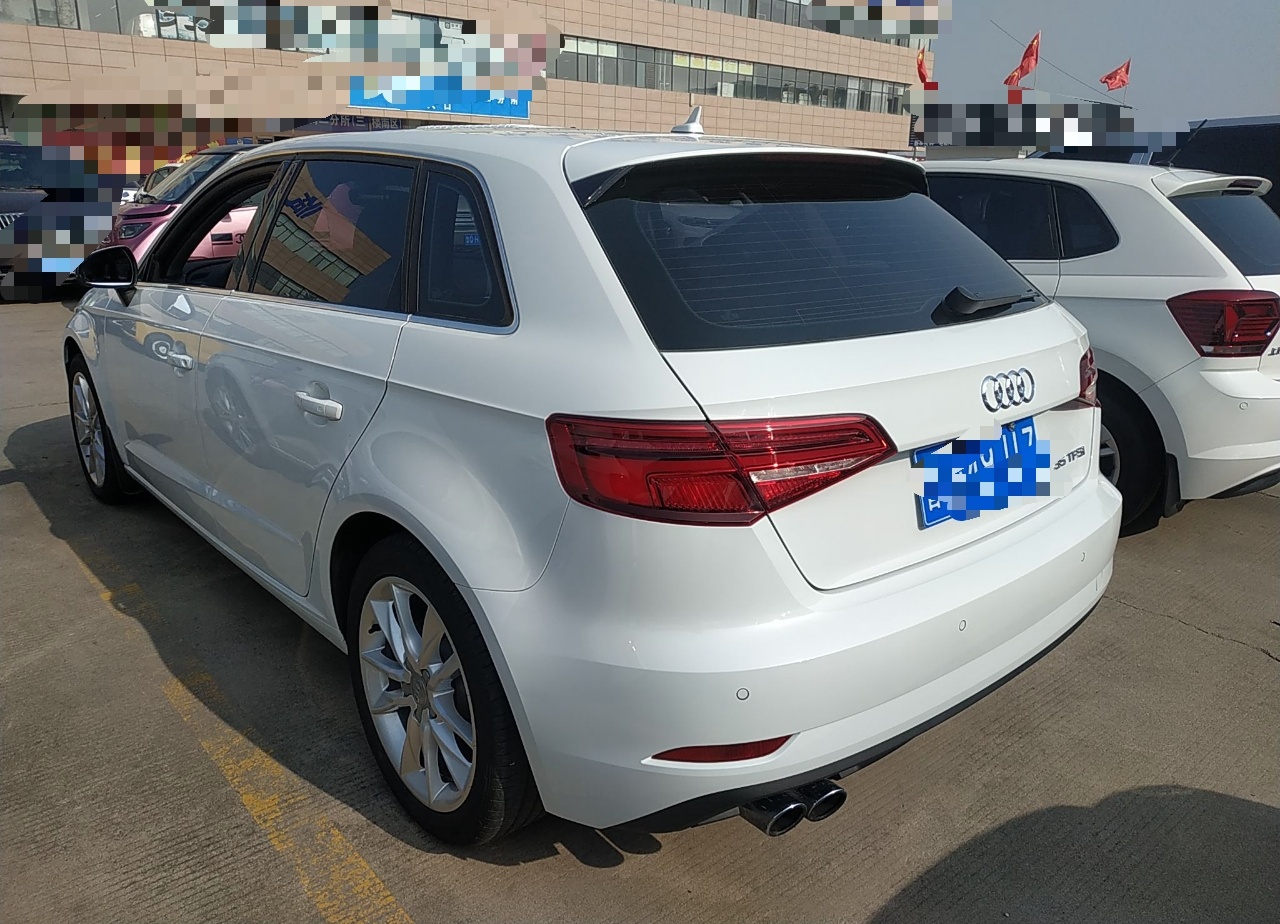 奥迪A3 2018款 30周年年型 Sportback 35 TFSI 进取型