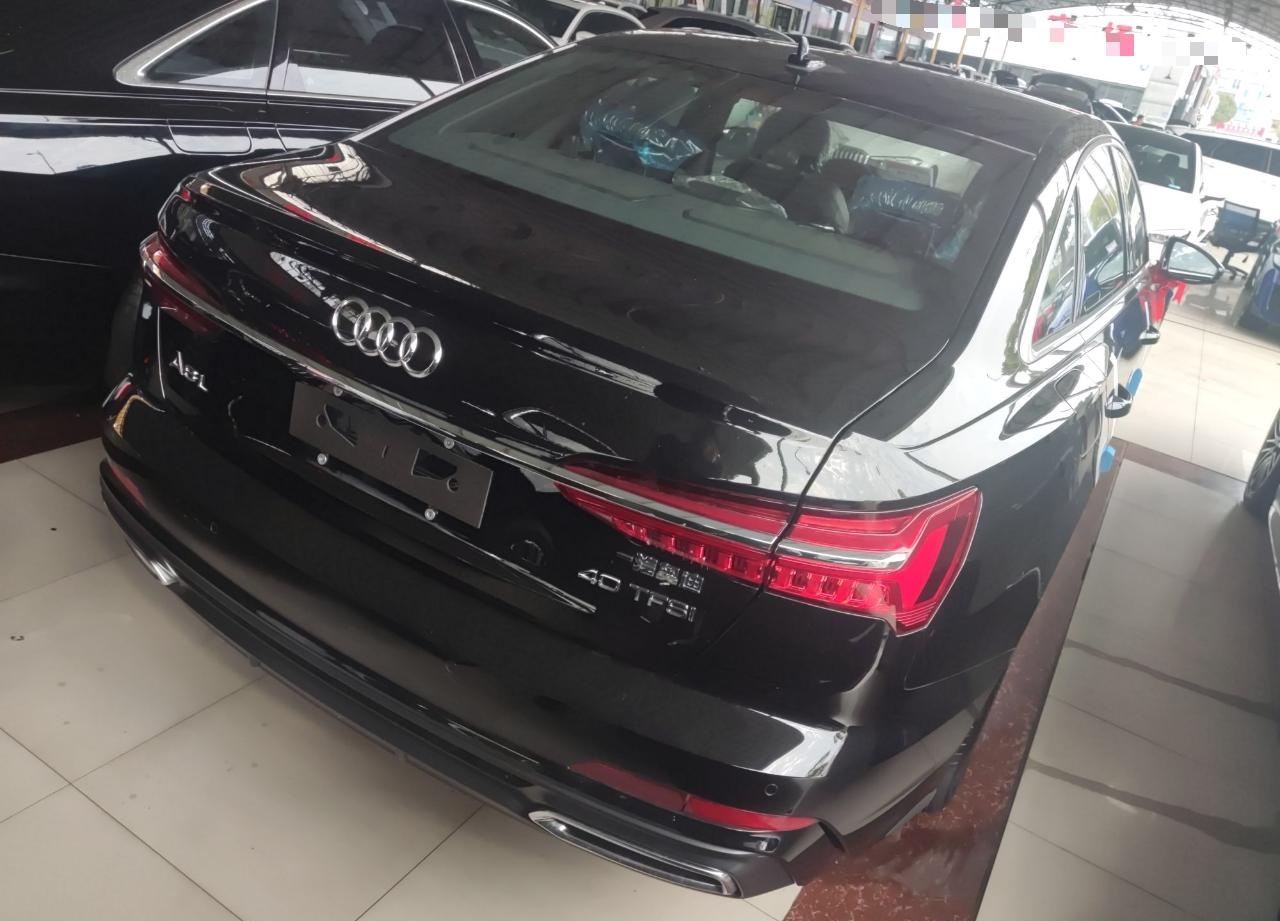 奥迪A6L 2022款 40 TFSI 豪华动感型