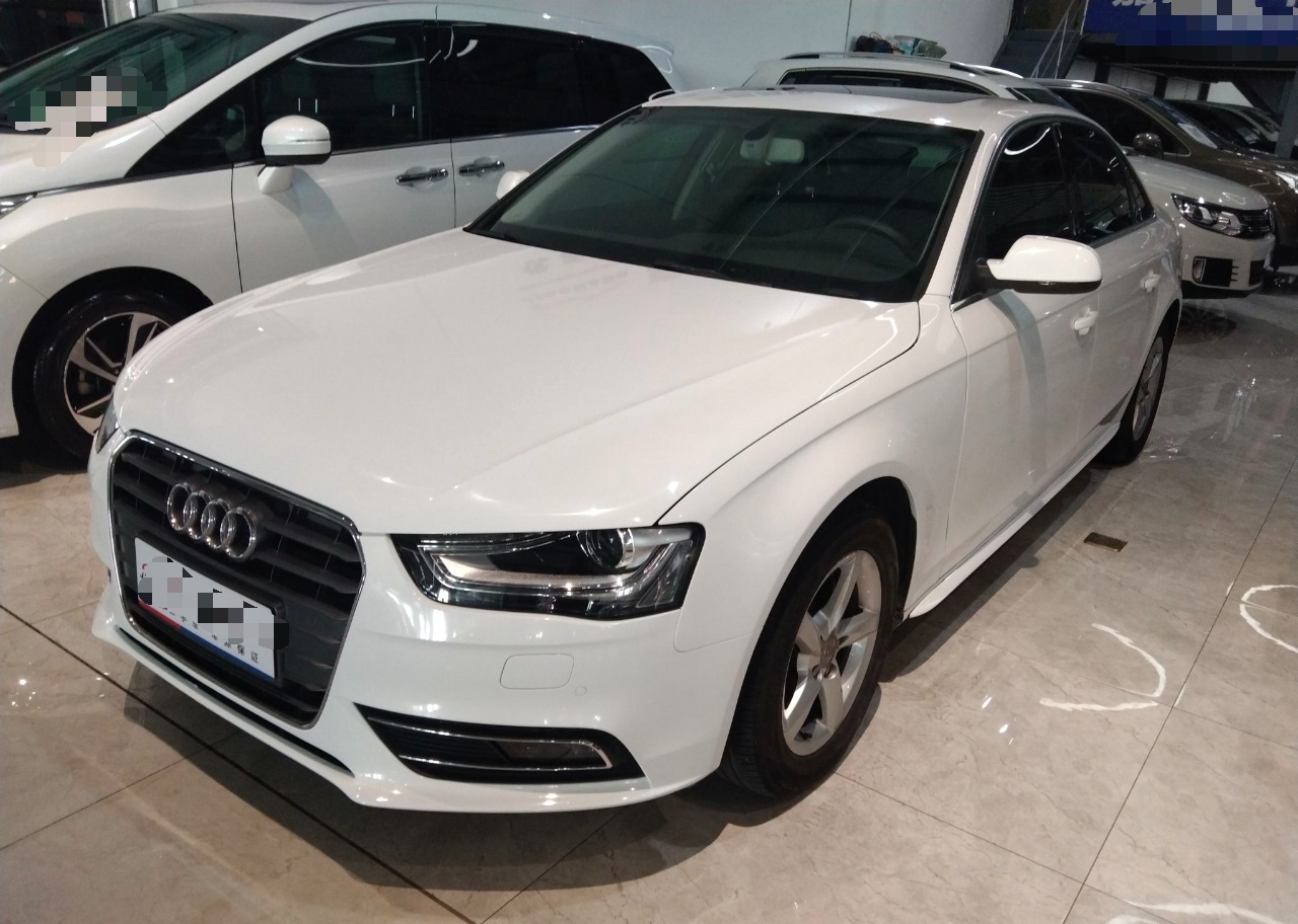 奥迪A4L 2013款 35 TFSI 自动舒适型