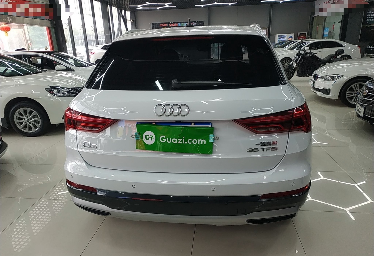 奥迪Q3 2019款 35 TFSI 时尚致雅型