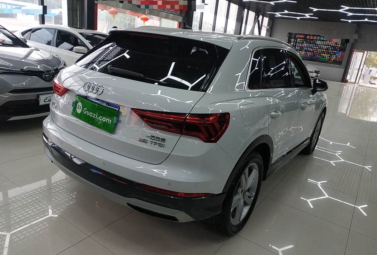 奥迪Q3 2019款 35 TFSI 时尚致雅型