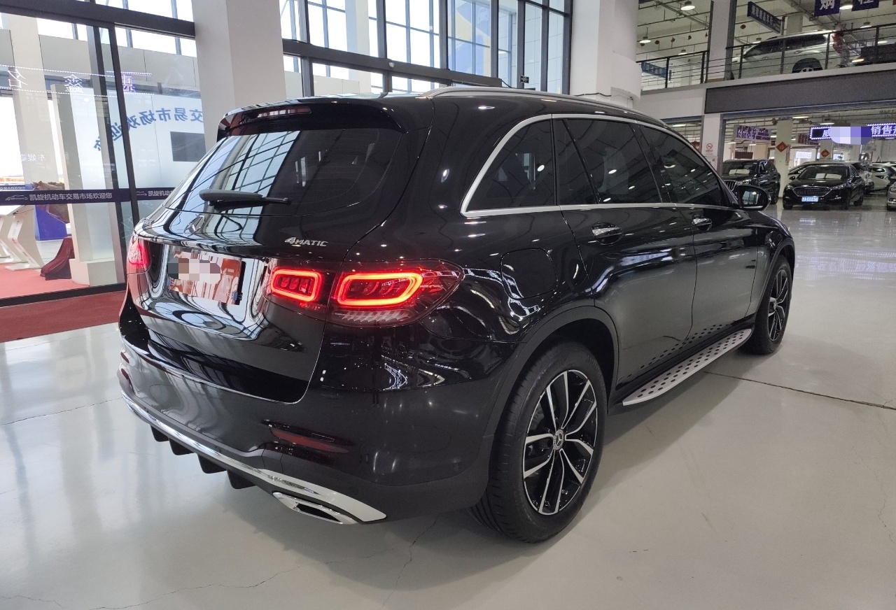 奔驰GLC级 2022款 改款二 GLC 260 L 4MATIC 豪华型