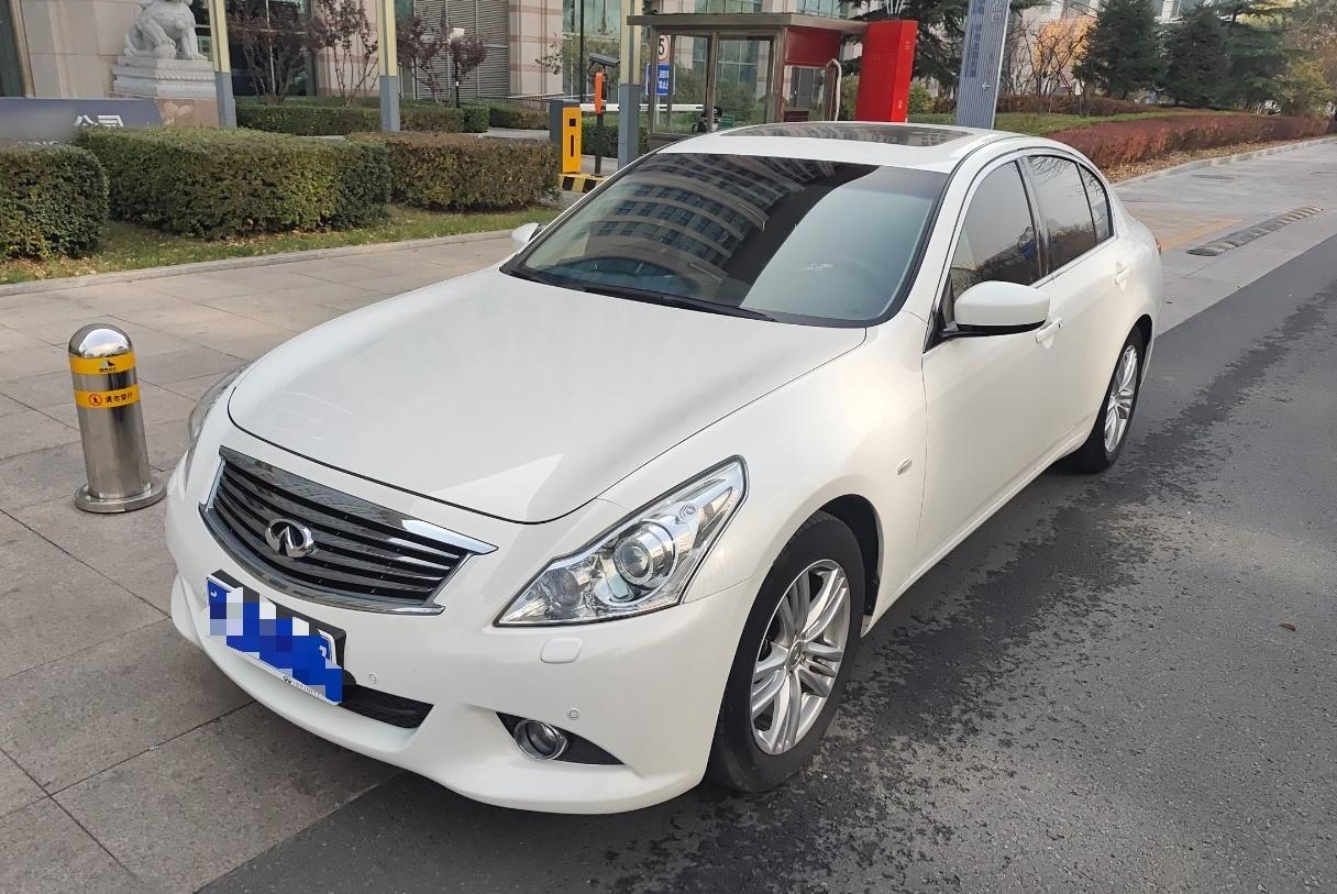 英菲尼迪G系列 2013款 G25 Sedan 豪华运动版(进口)