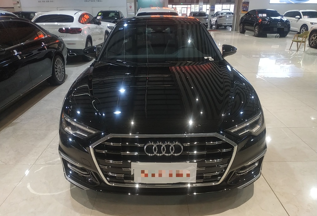 奥迪A6L 2022款 改款 40 TFSI 豪华动感型