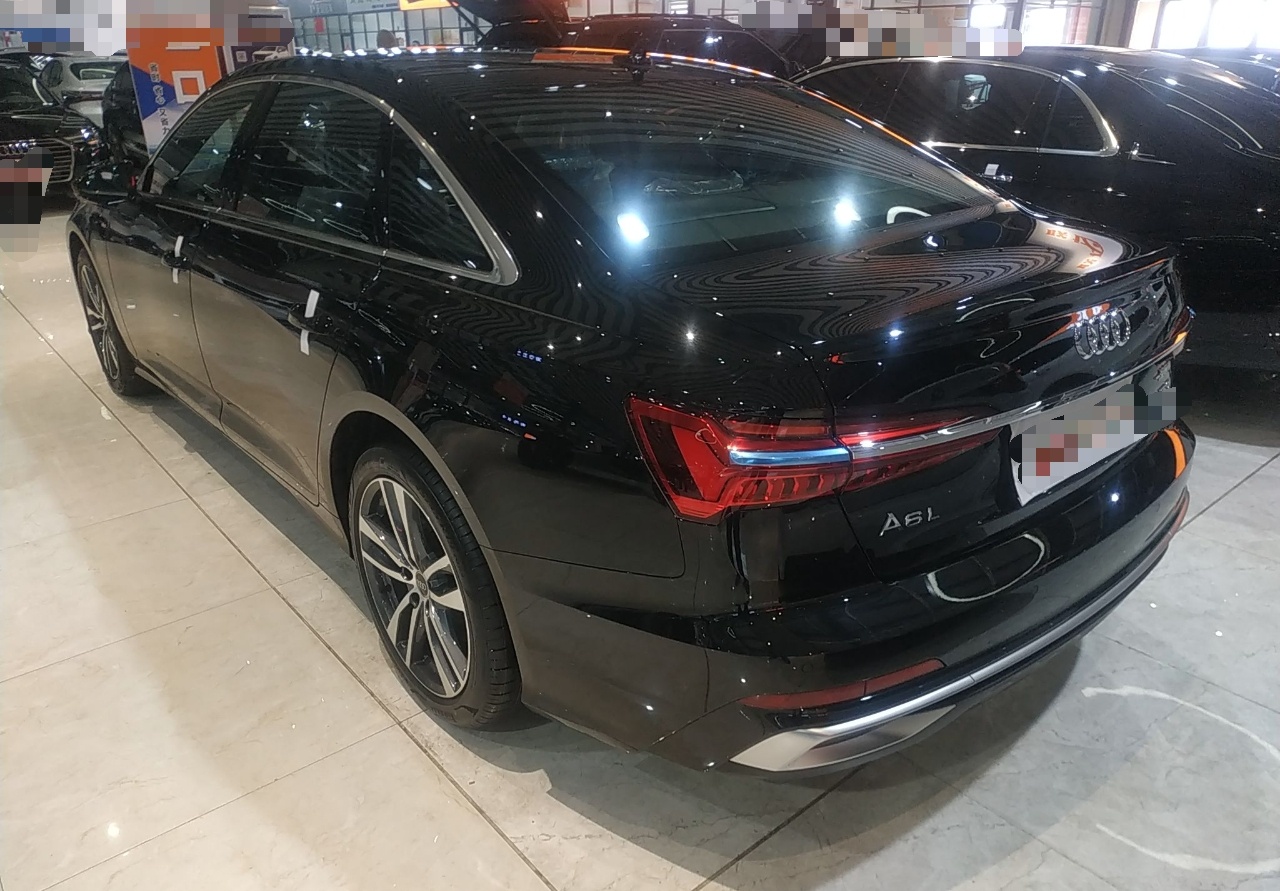 奥迪A6L 2022款 改款 40 TFSI 豪华动感型