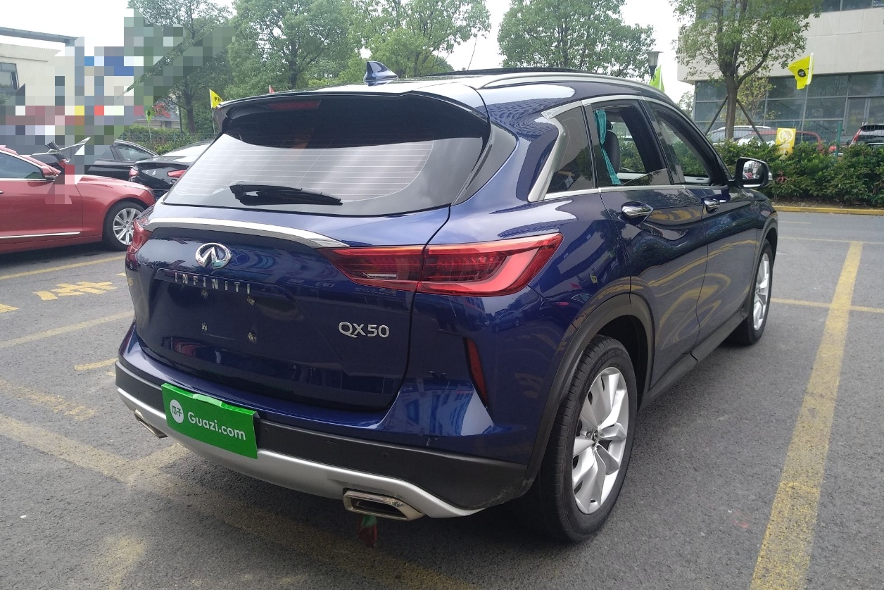 英菲尼迪QX50 2018款 2.0T 两驱时尚版