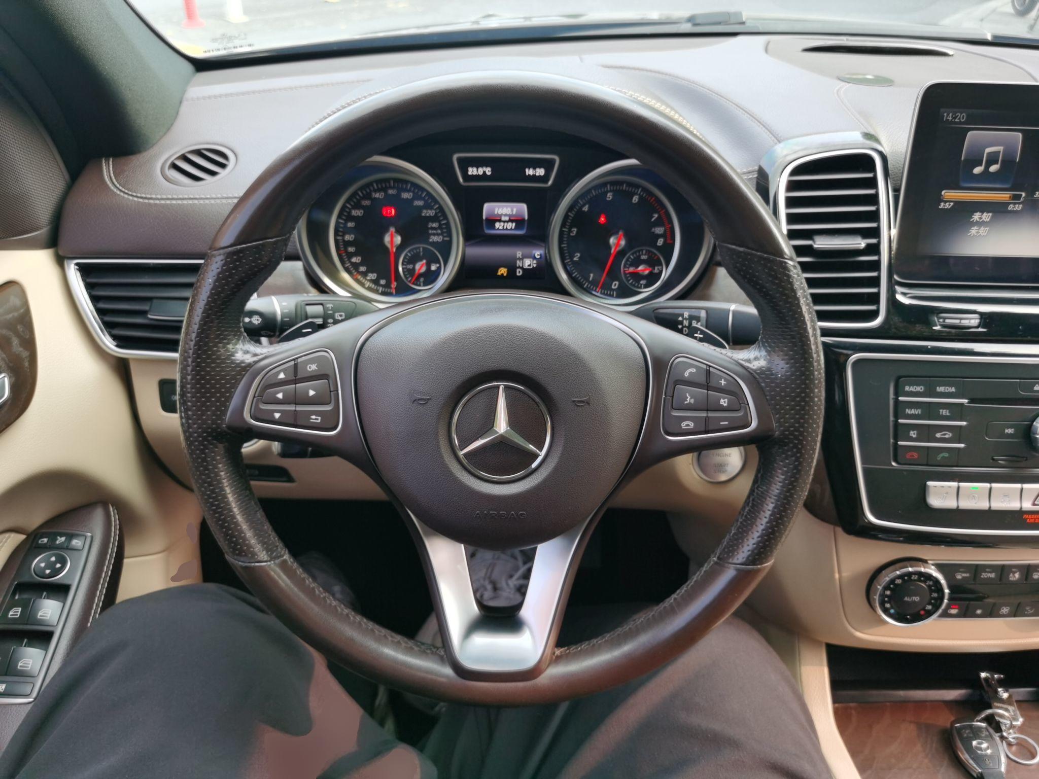 奔驰GLE级 2017款 GLE 320 4MATIC 动感型(进口)