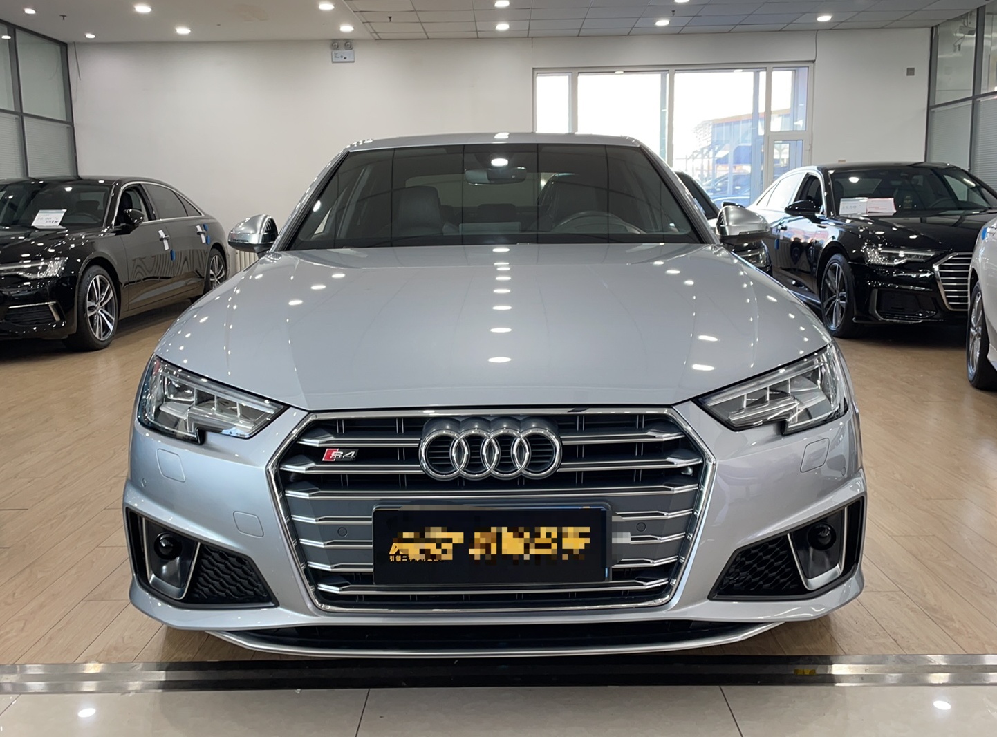 奥迪S4 2018款 S4 3.0TFSI(进口)