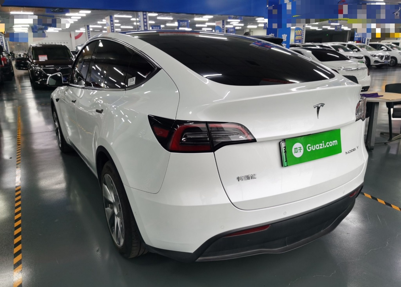 特斯拉 Model Y 2021款 标准续航后驱版