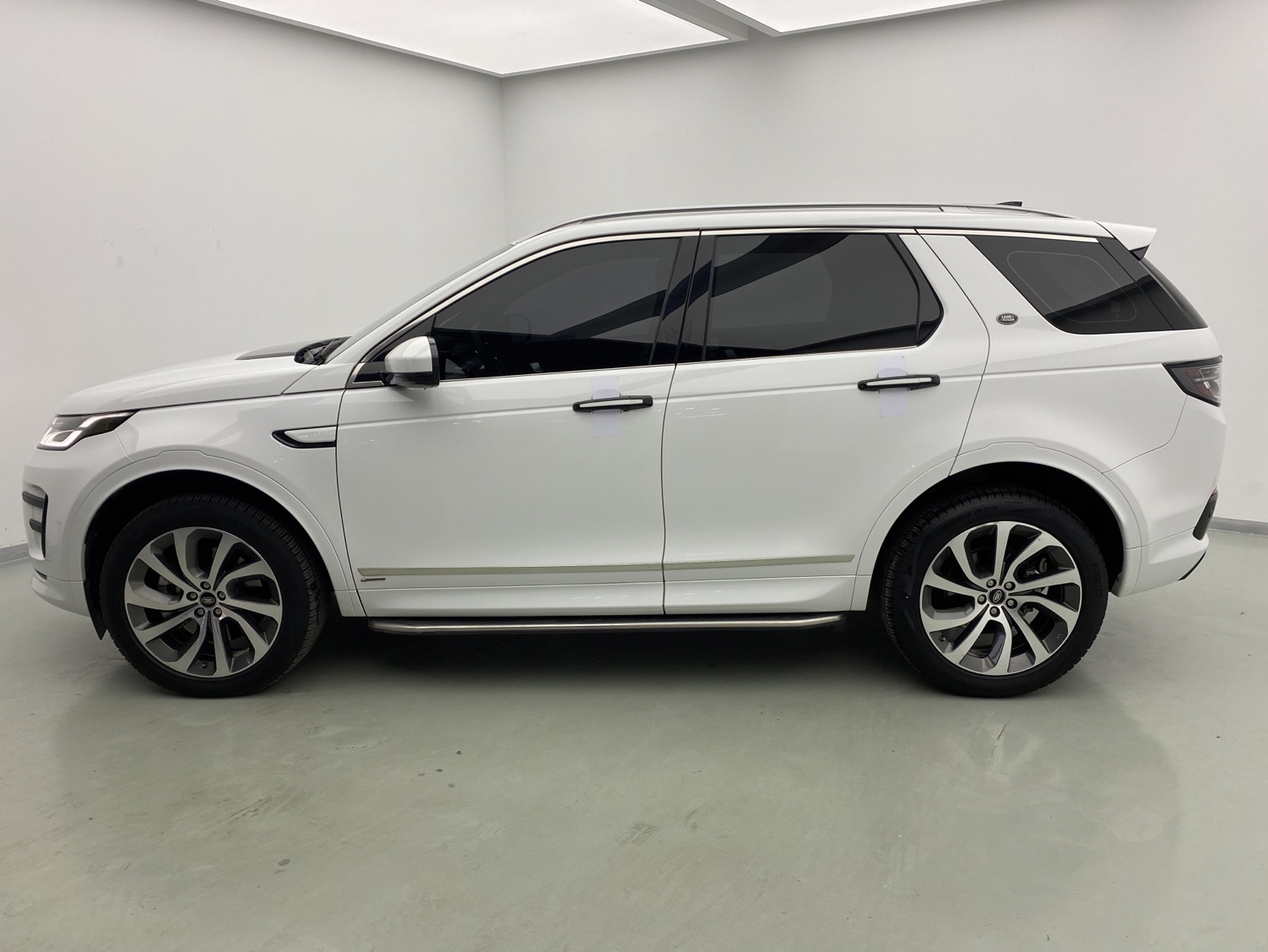 路虎 发现运动版 2020款 249PS R-Dynamic 性能版