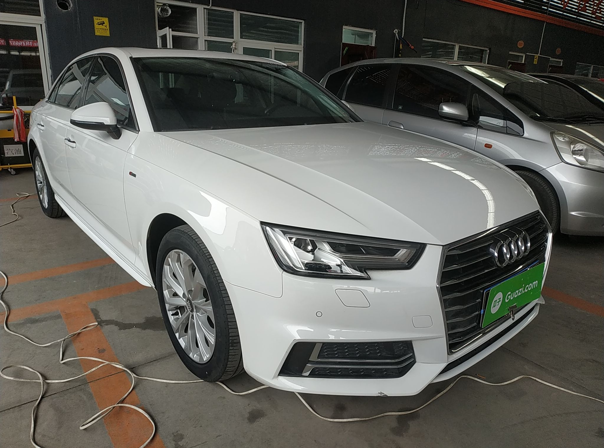 奥迪A4L 2019款 40 TFSI 进取型 国V