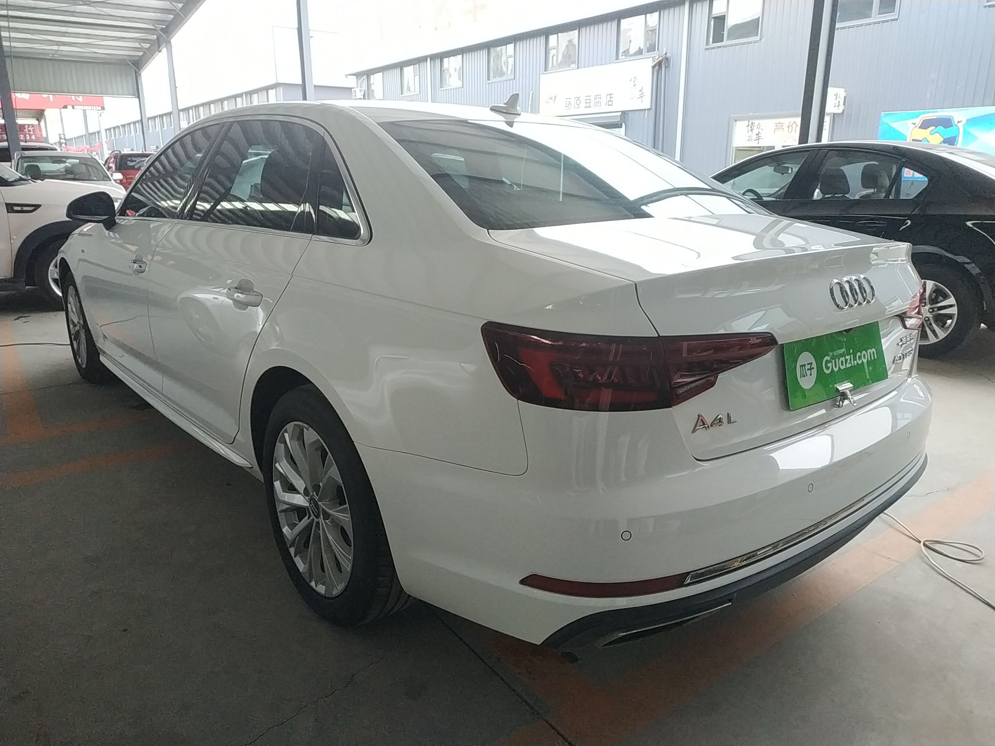 奥迪A4L 2019款 40 TFSI 进取型 国V