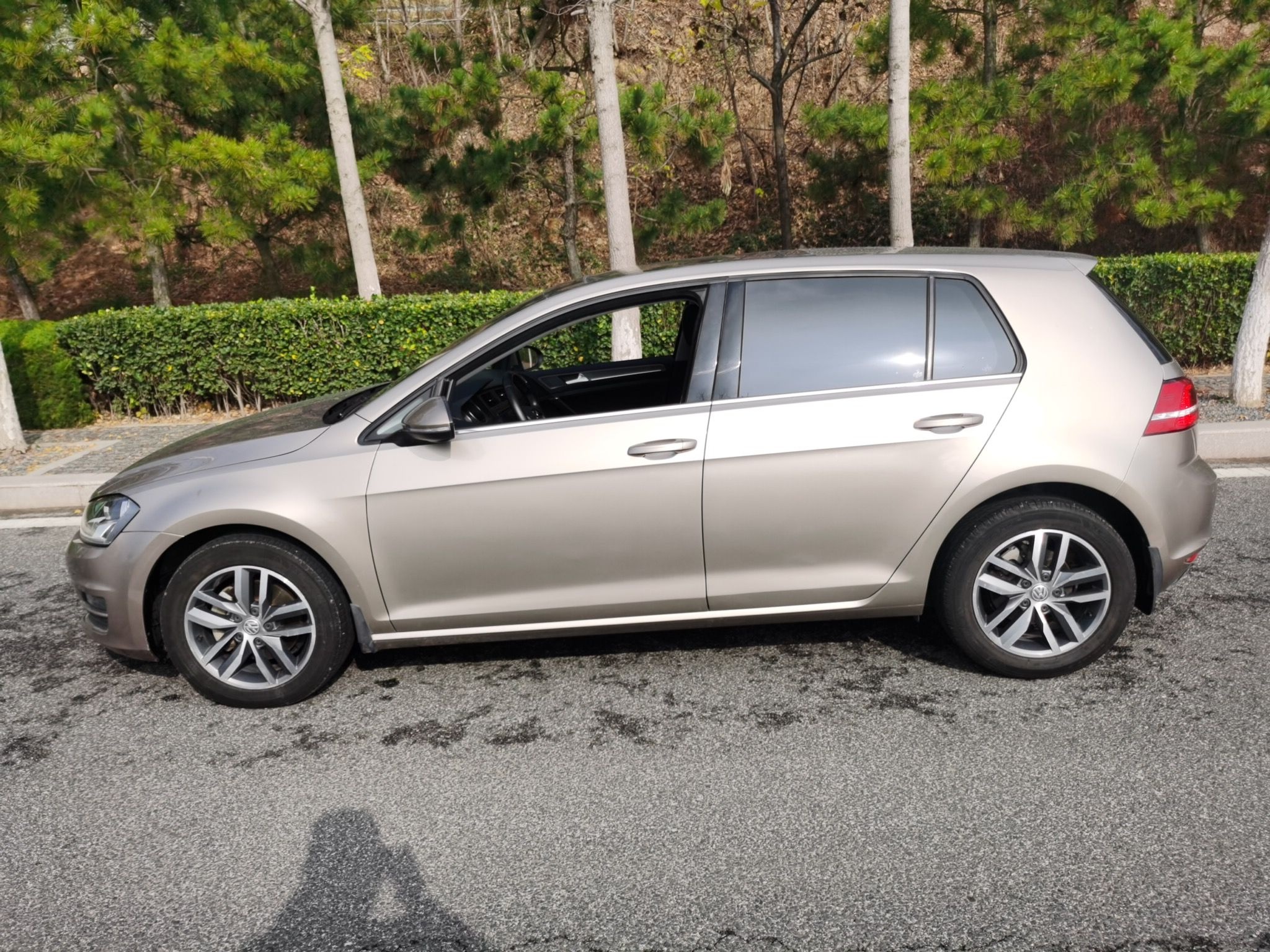 大众 高尔夫 2016款 230TSI 自动豪华型