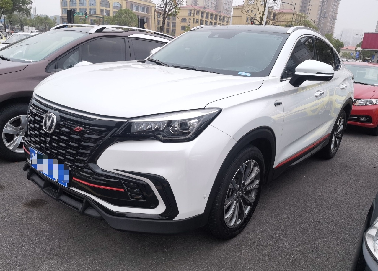 长安CS85 COUPE 2021款 2.0T 自动旗舰型