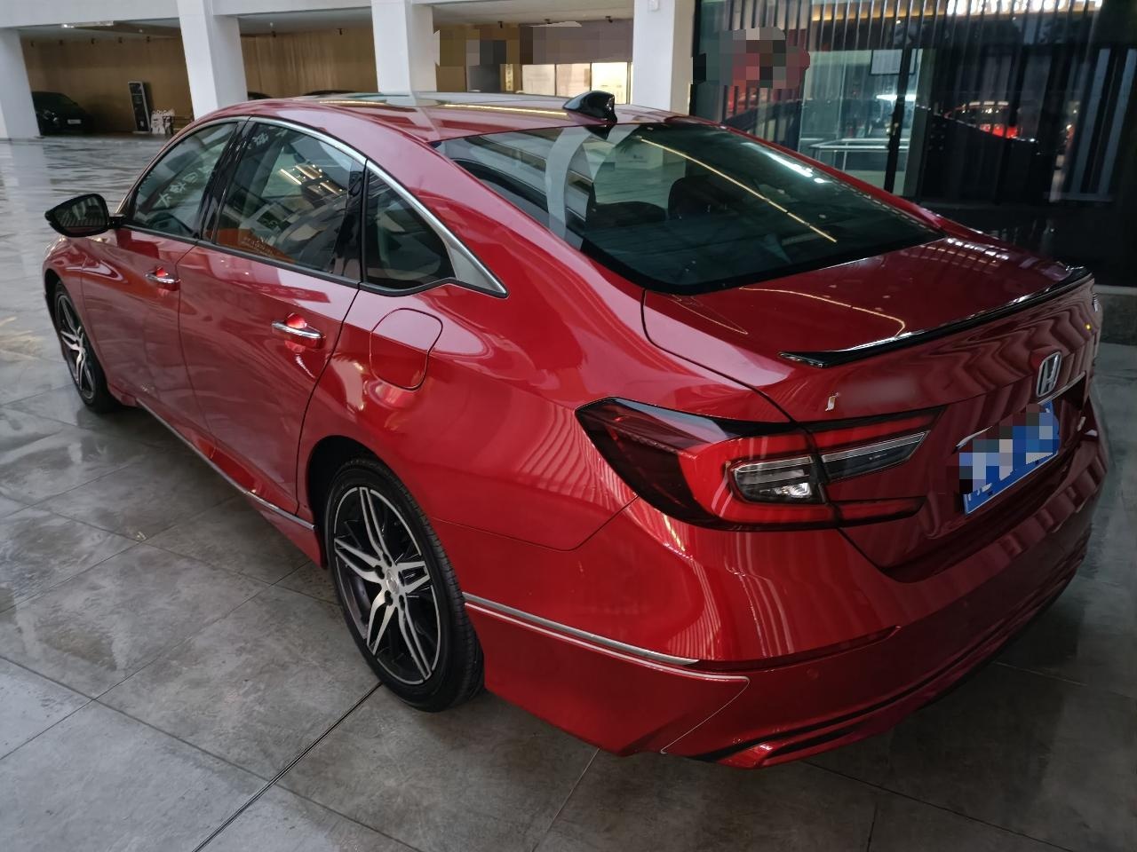 本田 雅阁 2022款 锐·混动 2.0L 幻夜·锐尊版