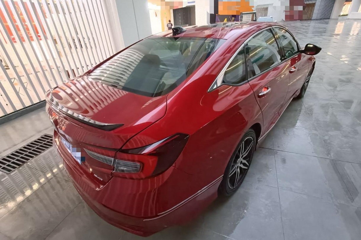 本田 雅阁 2022款 锐·混动 2.0L 幻夜·锐尊版