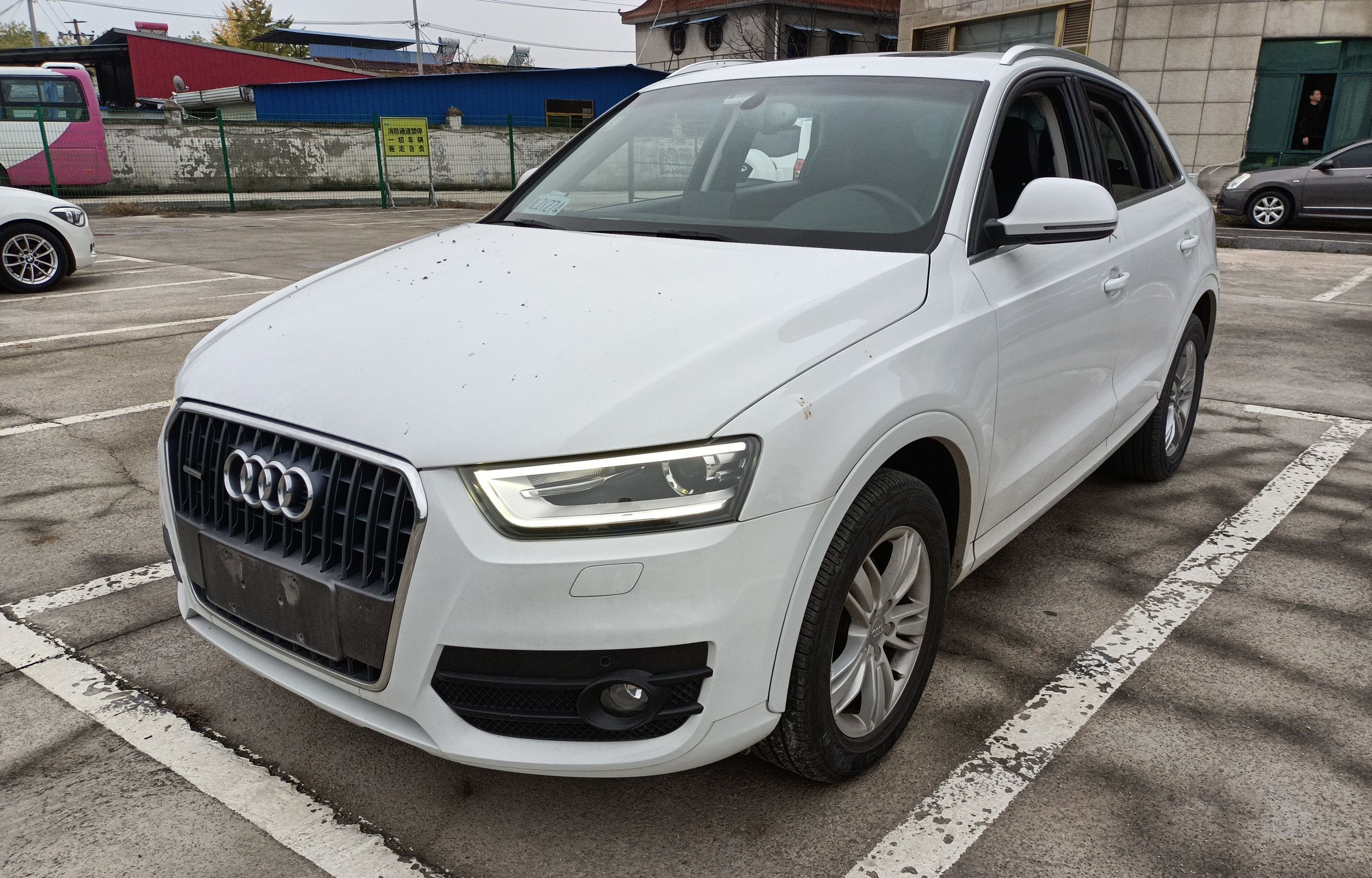 奥迪Q3 2015款 35 TFSI 舒适型