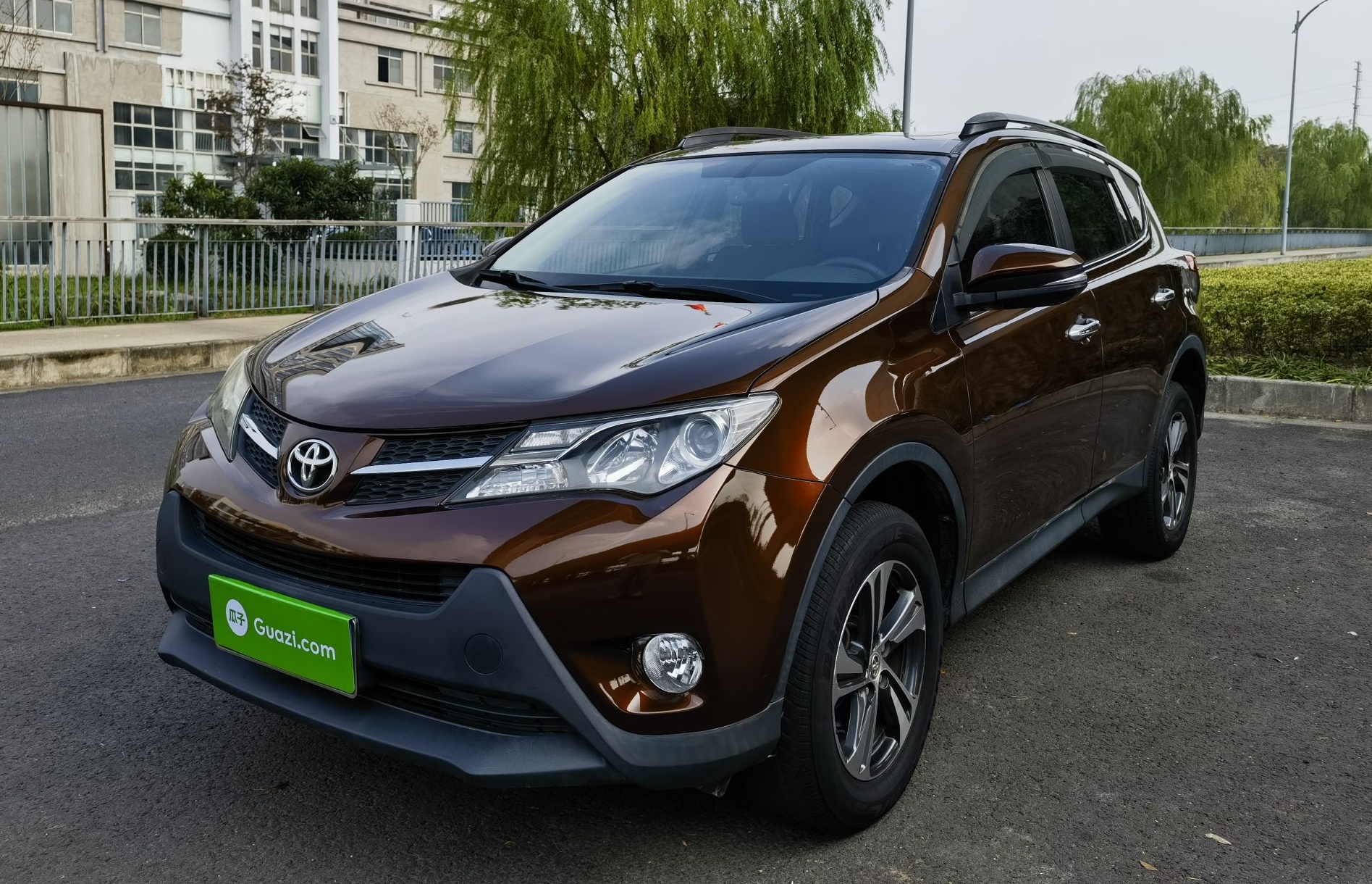 丰田 RAV4 2015款 2.0L CVT四驱新锐版